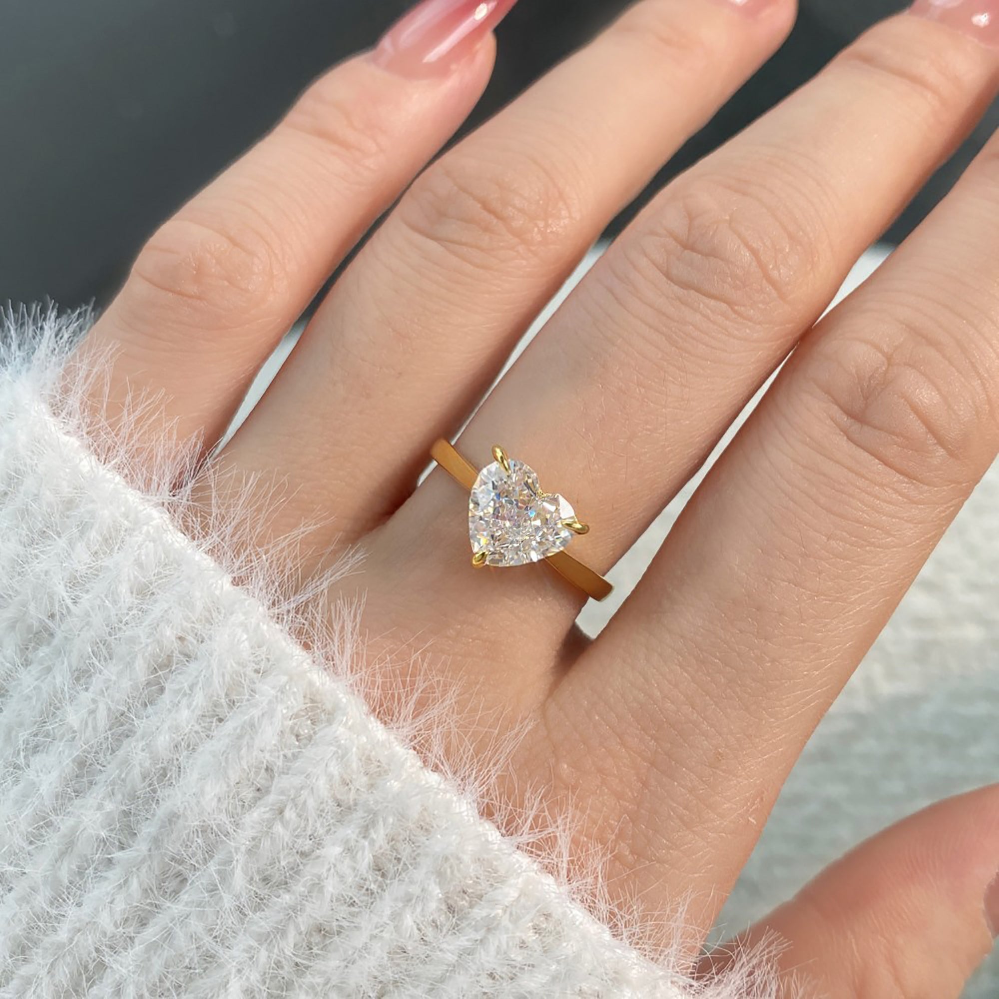 Heart-Shaped Moissanite Ashes Ring for Remembrance