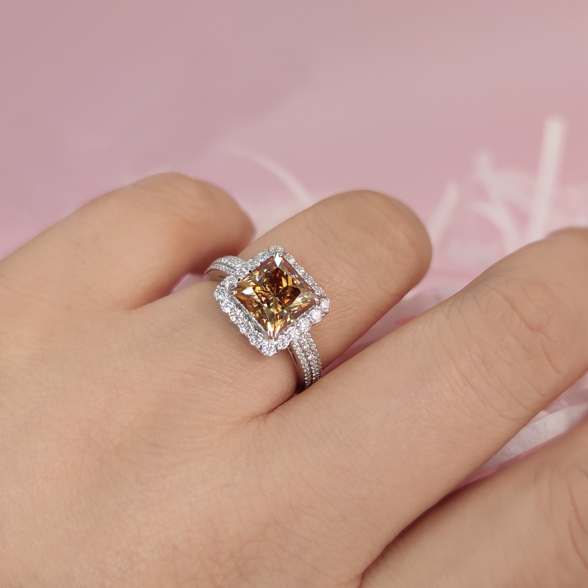 Princess Cut Moissanite Ashes Ring for Remembrance