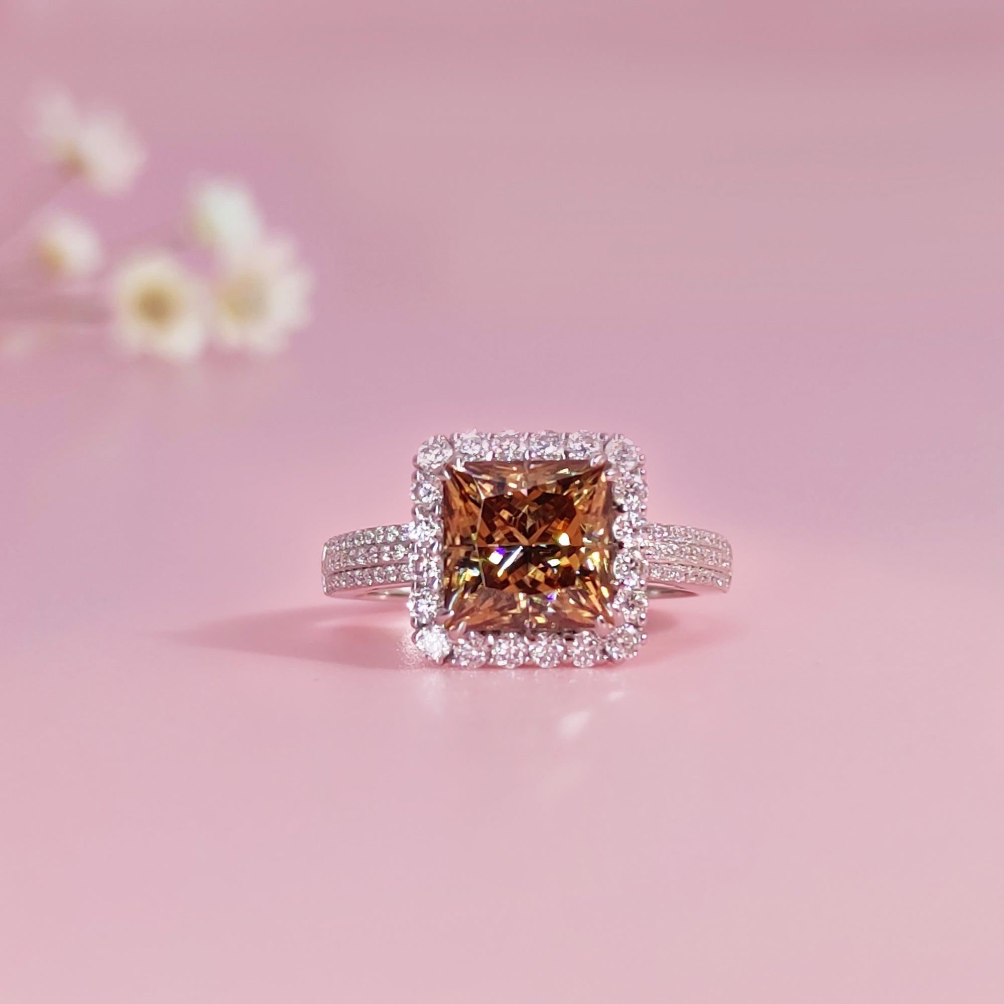 Princess Cut Moissanite Ashes Ring for Remembrance