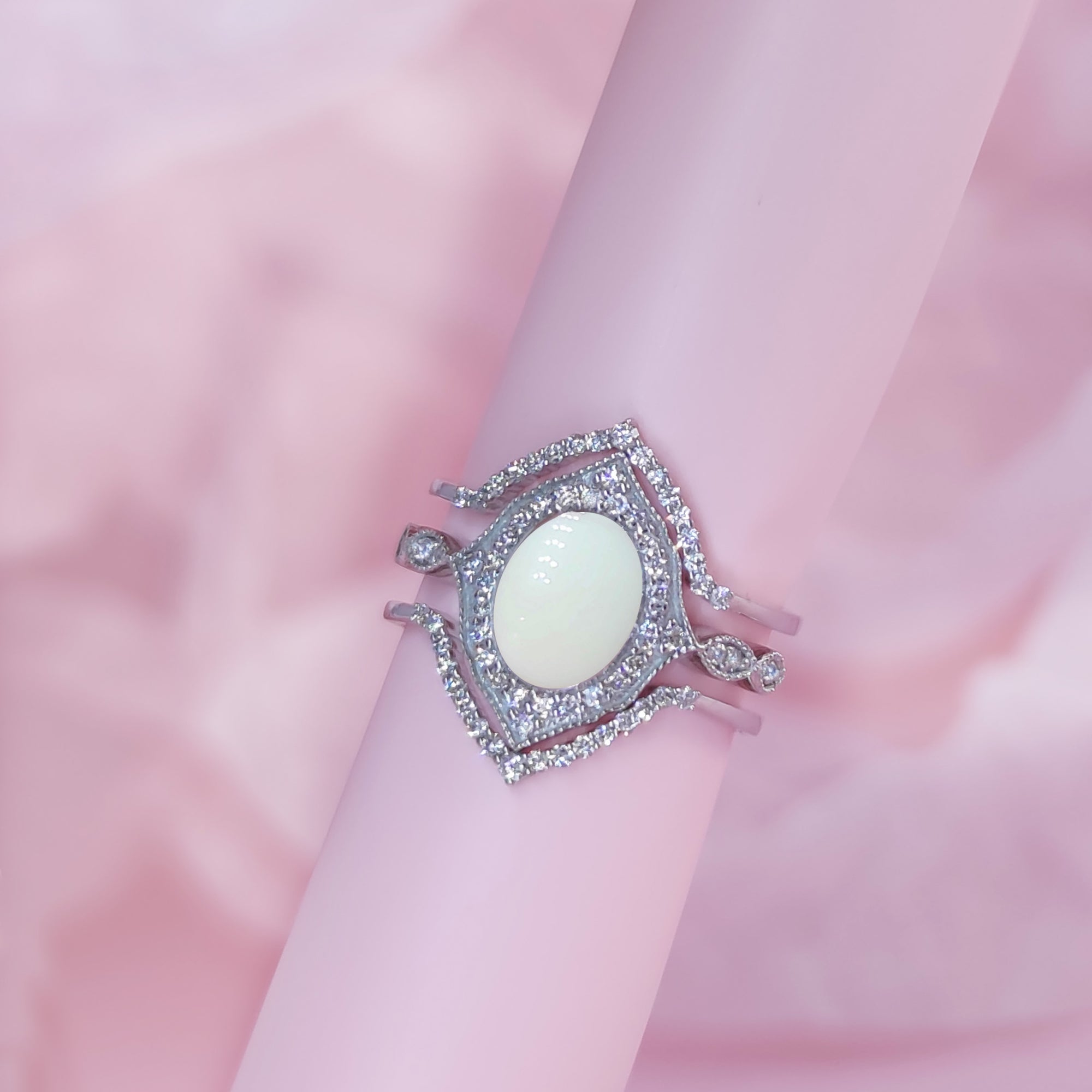Love in Gold: Breastmilk Ring Set for Moms