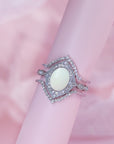 Love in Gold: Breastmilk Ring Set for Moms