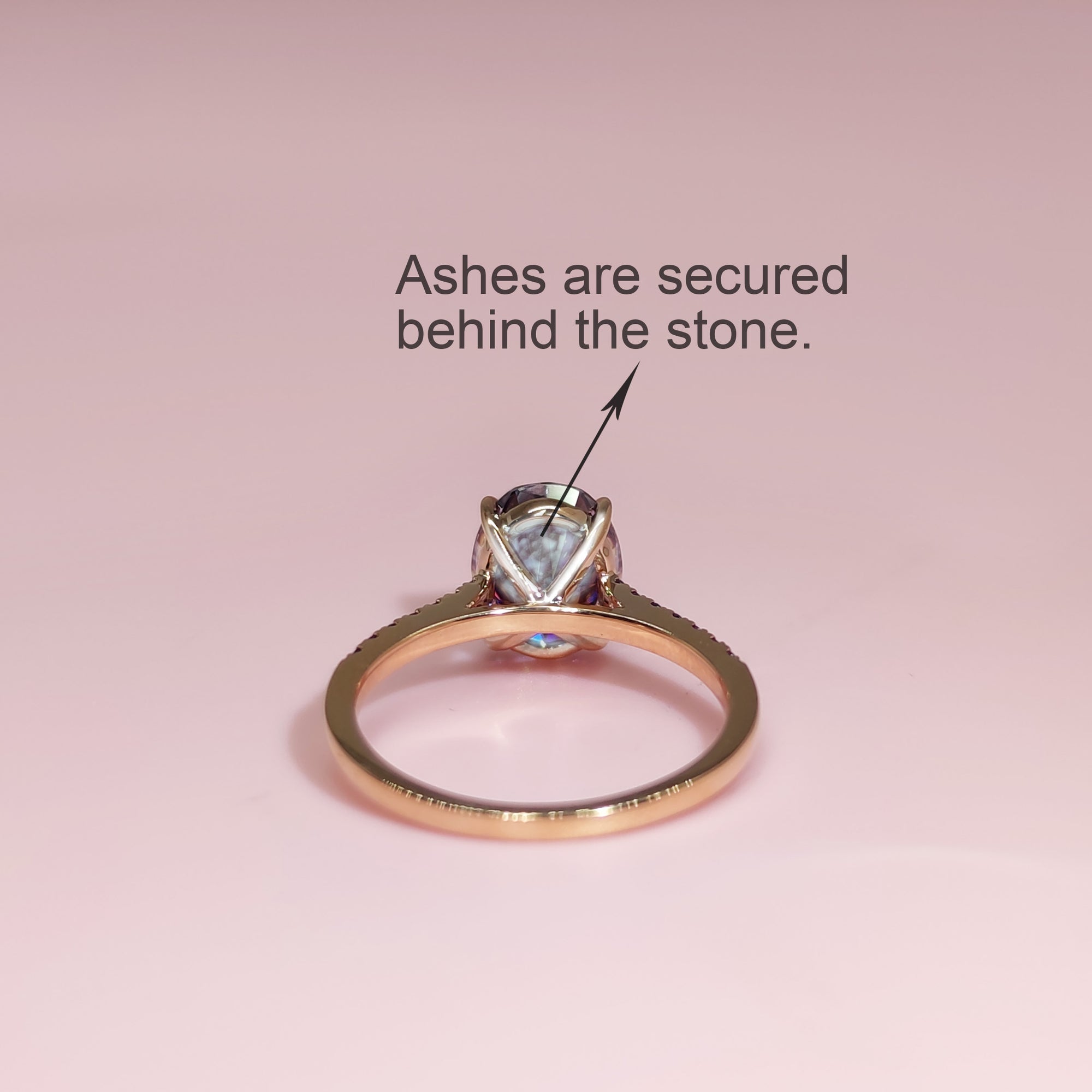 Personalized Moissanite Ashes Ring for Lasting Memories