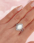 Love in Gold: Breastmilk Ring Set for Moms