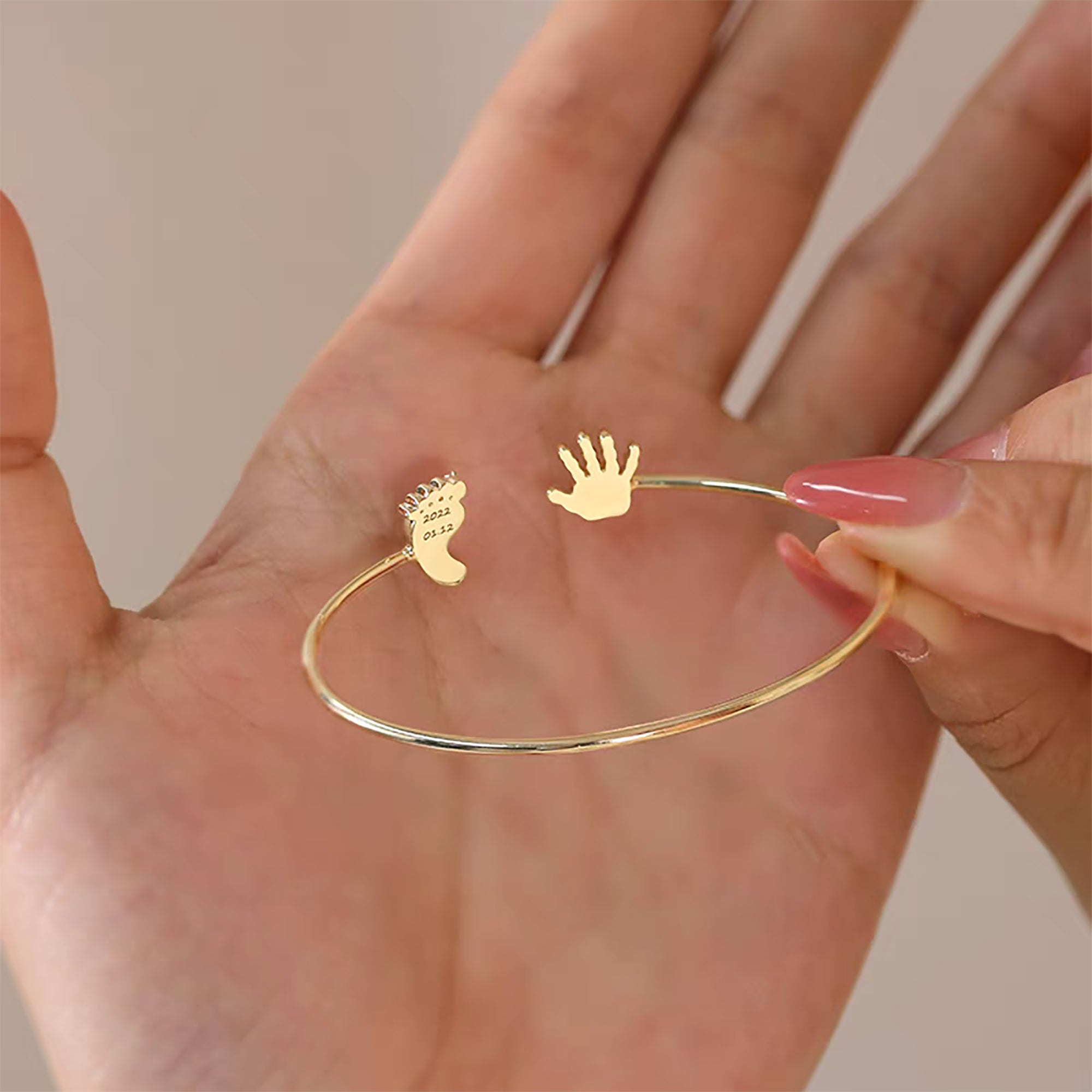 Memorial Footprint Bracelet in Solid Gold