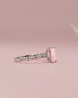Heartfelt Gift: Twisted Gold Ring for Mothers