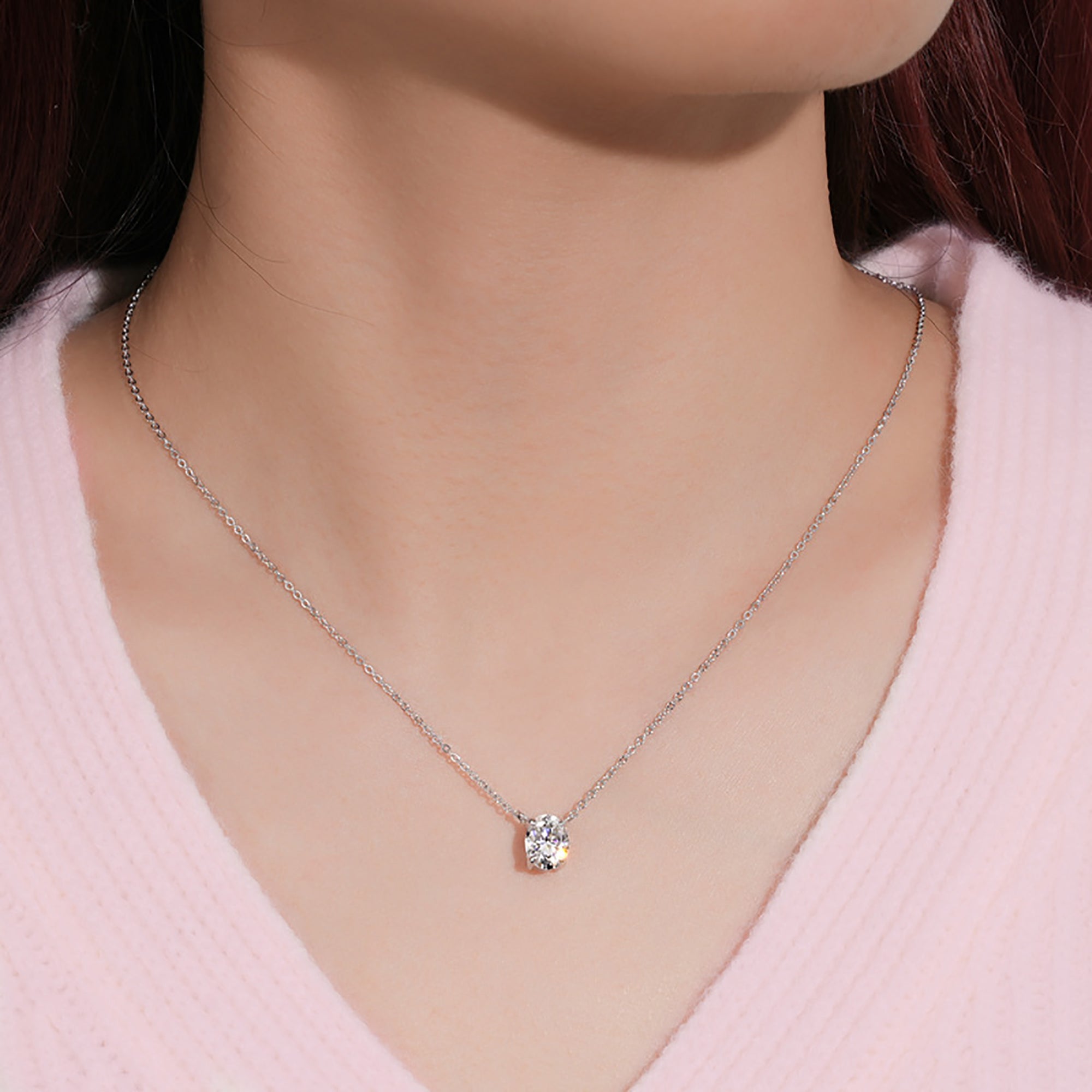 Elegant Moissanite Ashes Necklace for Lasting Memories