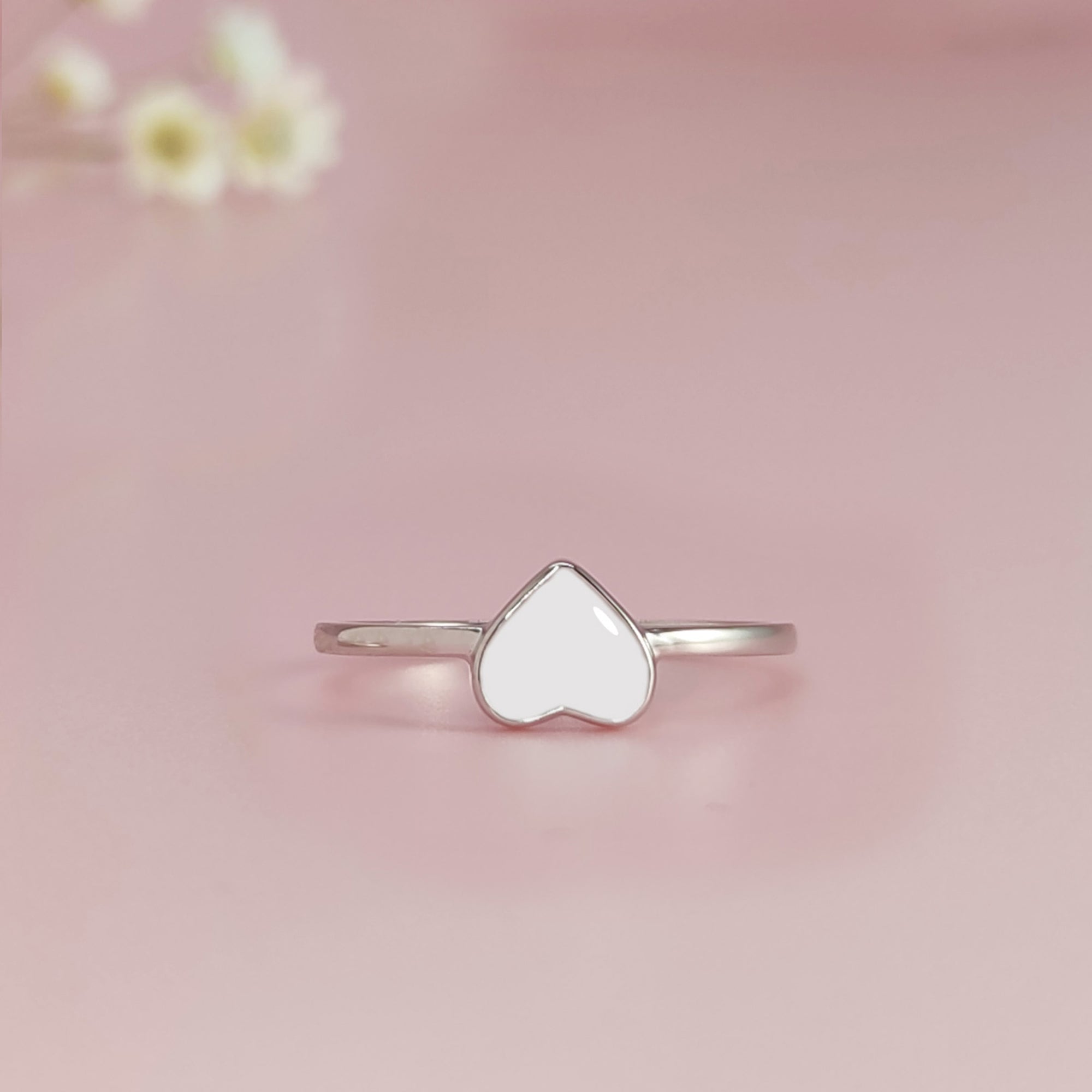 Whispering Heartleaf: Love in Solid Gold Breastmilk Rings