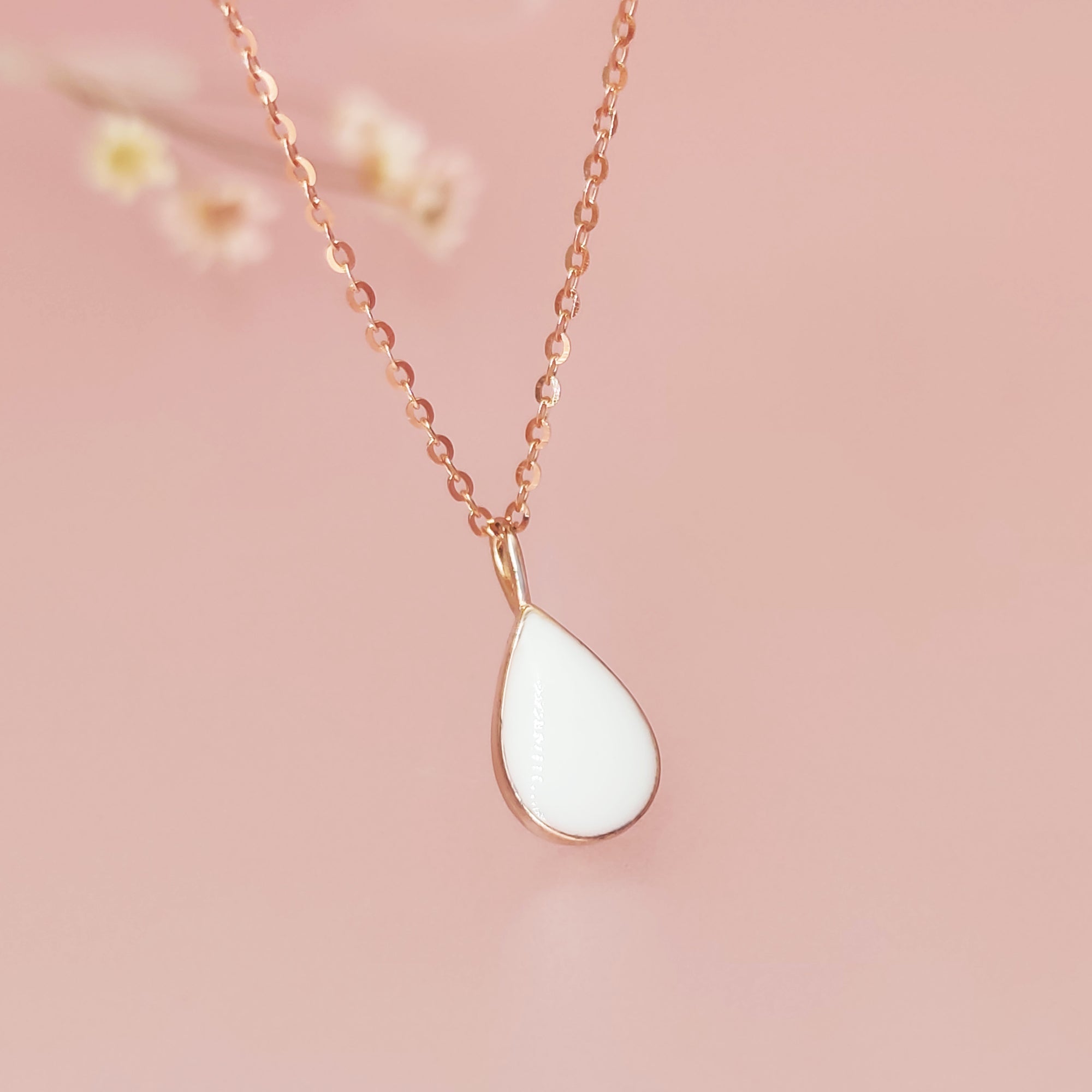 Milky Drop Breastmilk Necklace: A Memorial Keepsake