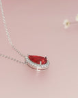 Love in Every Petal: Teardrop Flower Halo Necklace