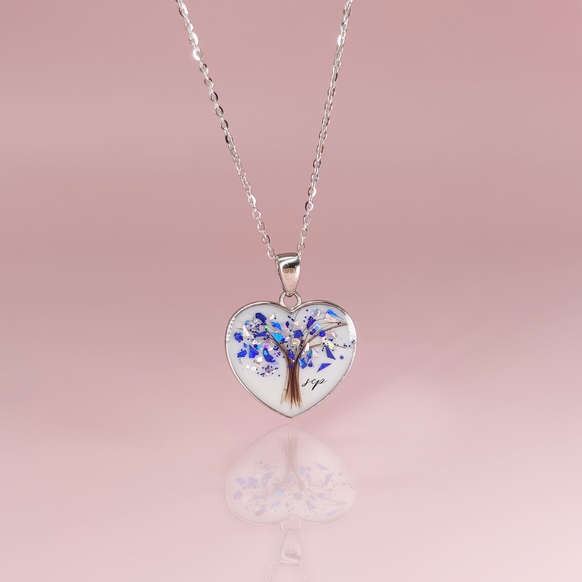 Heartfelt Gold Necklace: Love in Every Drop