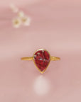 Teardrop Flower Ring: A Touch of Remembrance