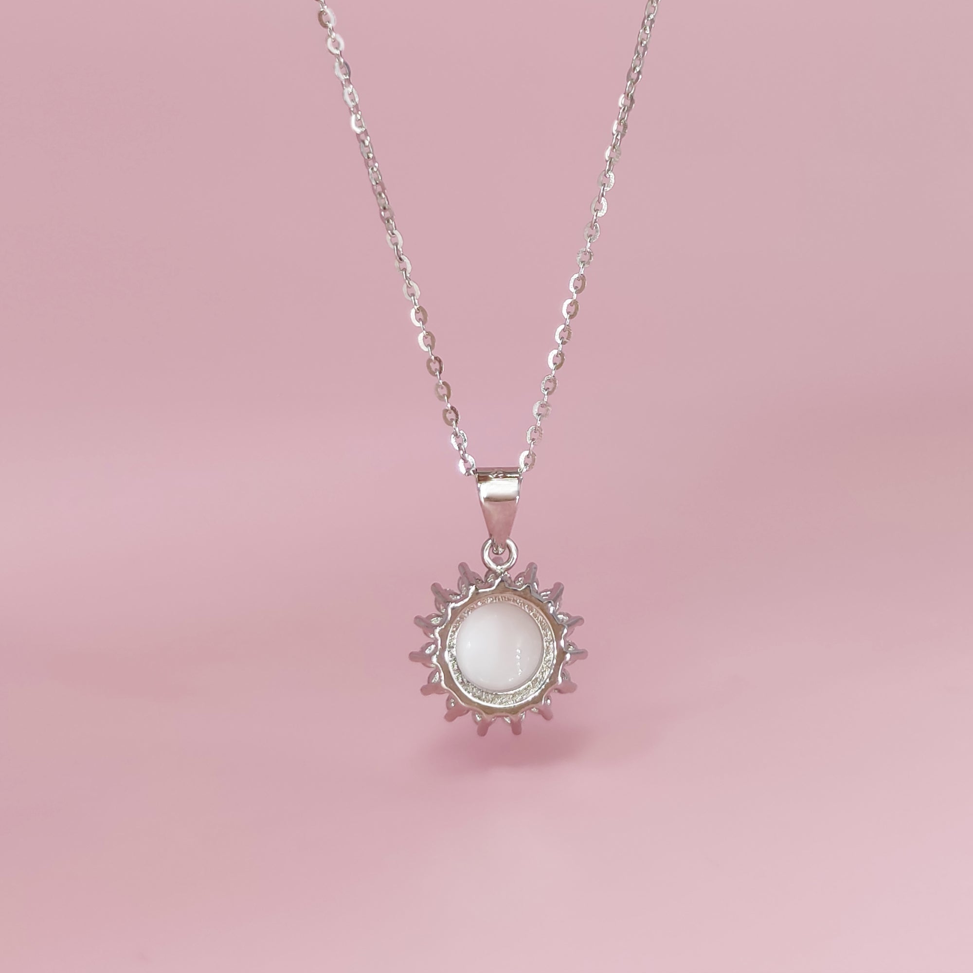 Gift the Maternal Radiance Breastmilk Necklace
