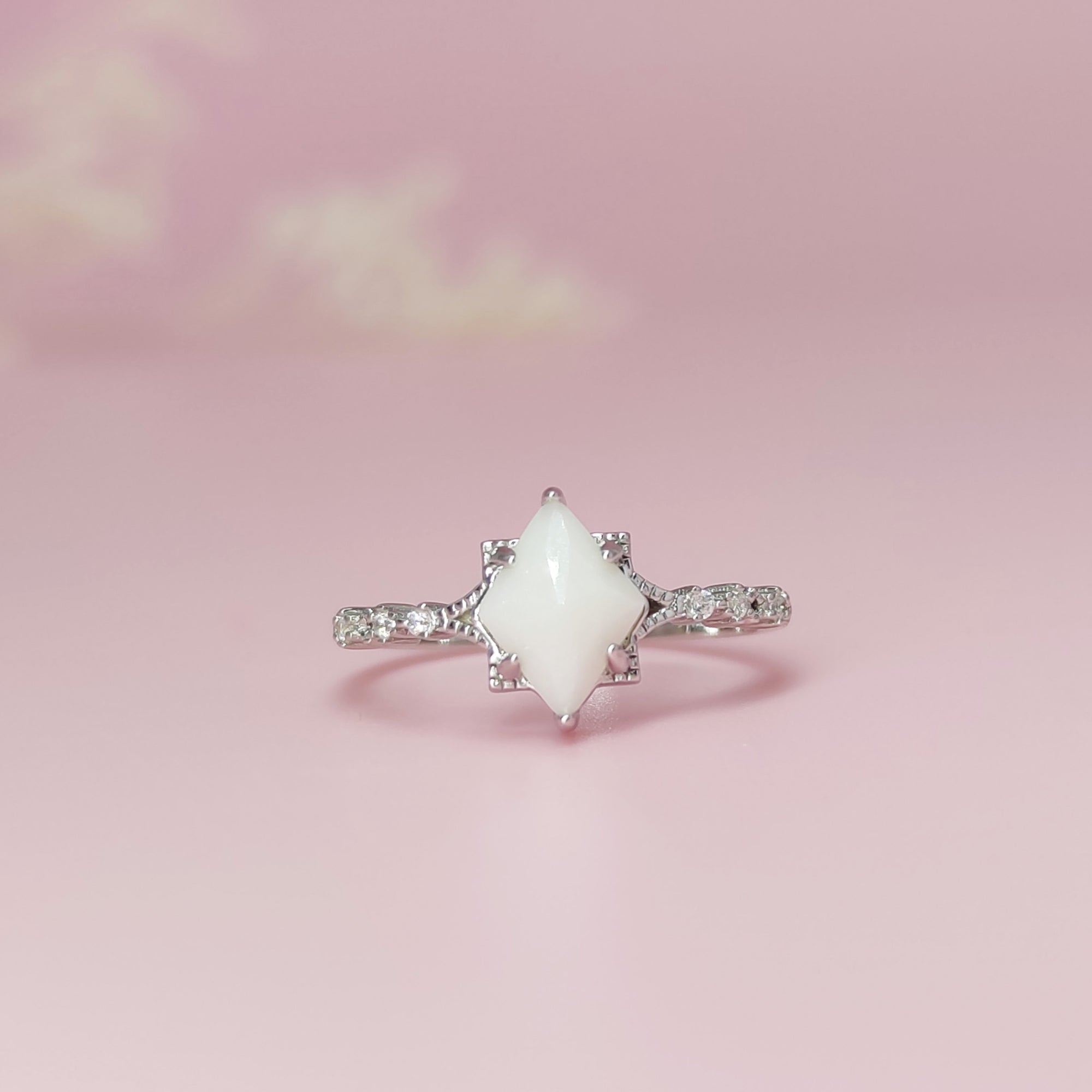 Handcrafted Breastmilk Ring DIY Kit in Silver & Gold