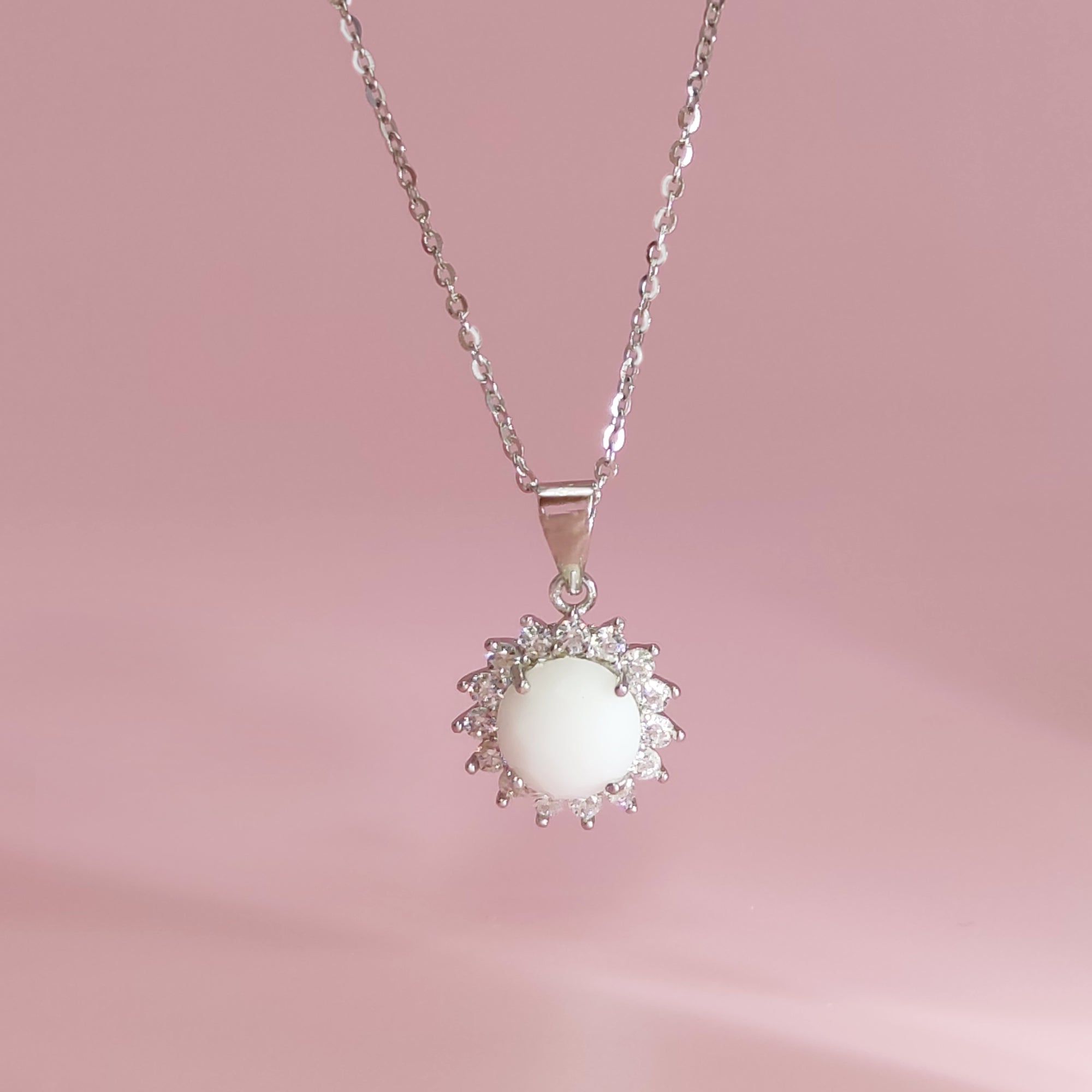 Gift the Maternal Radiance Breastmilk Necklace