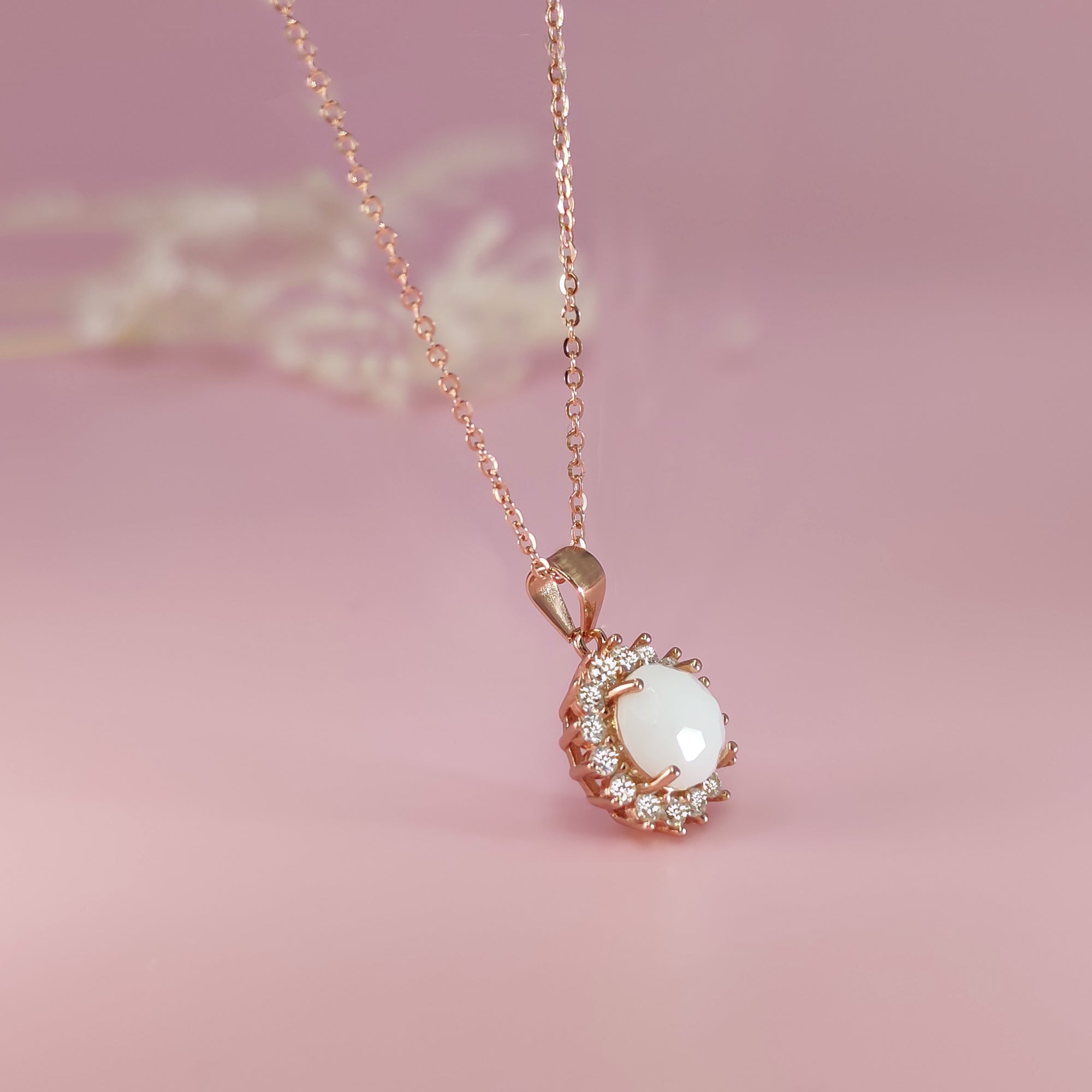 Gift the Maternal Radiance Breastmilk Necklace
