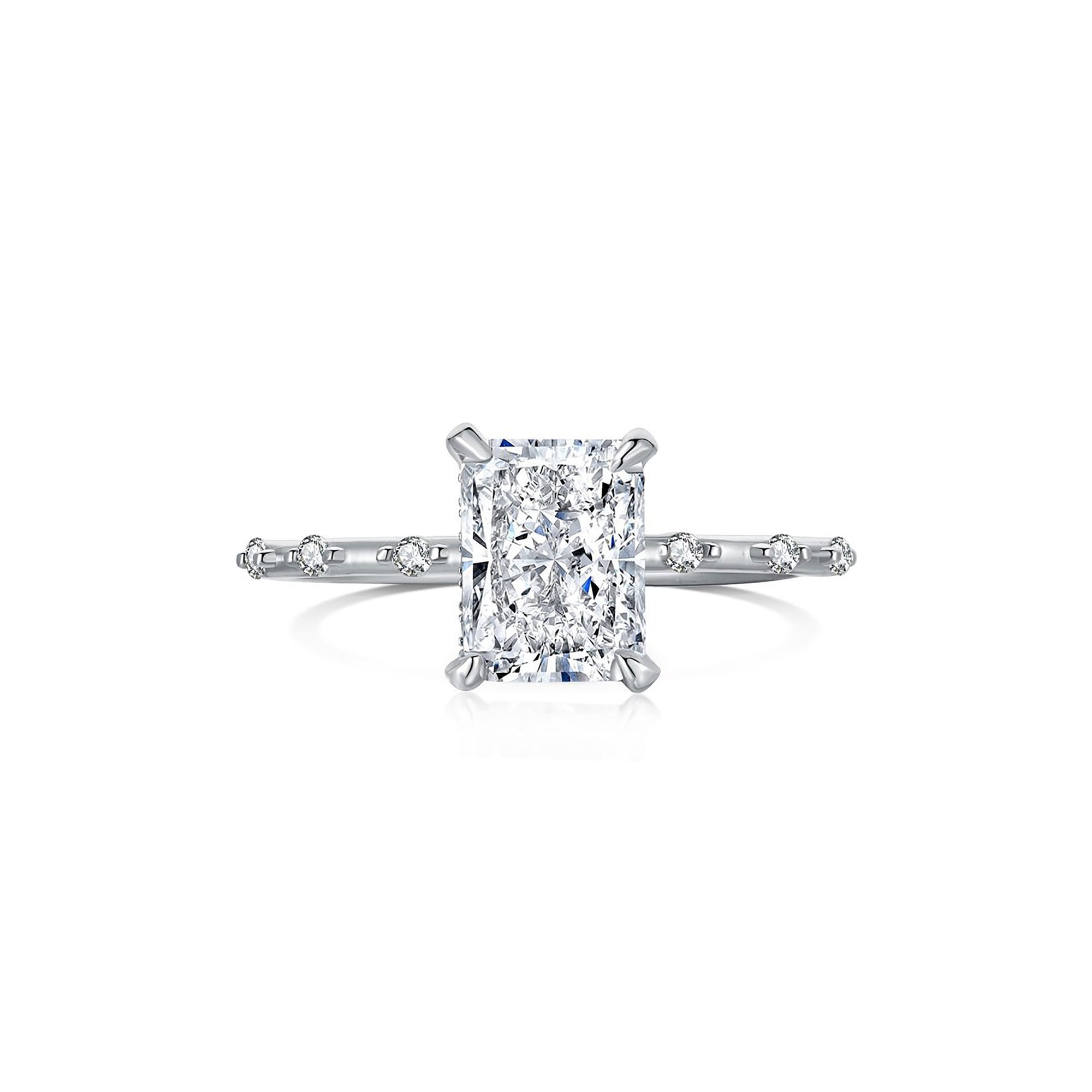 Elegant Moissanite Ashes Ring - Perfect Gift of Remembrance