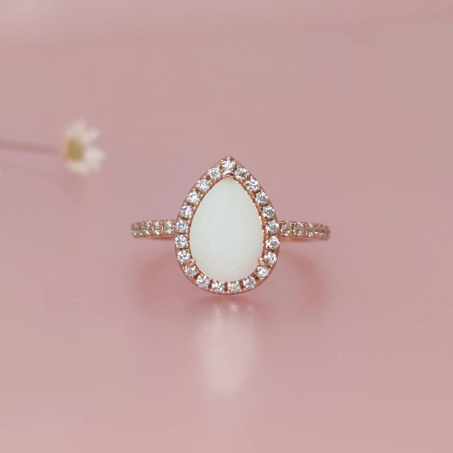 Memorial Breastmilk Ring: Nurture Drop Keepsake