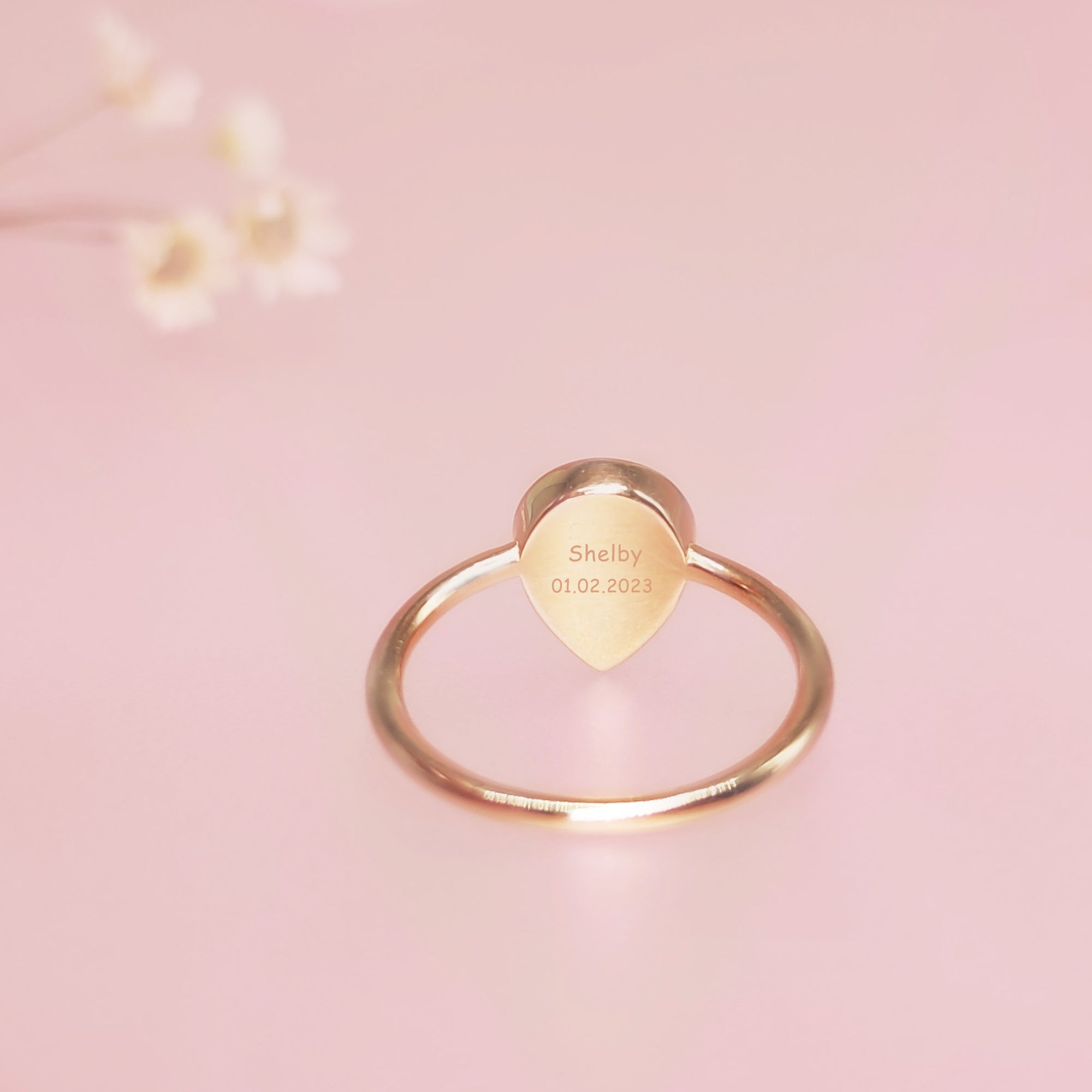 Handcrafted Teardrop Pet Hair Gold Ring