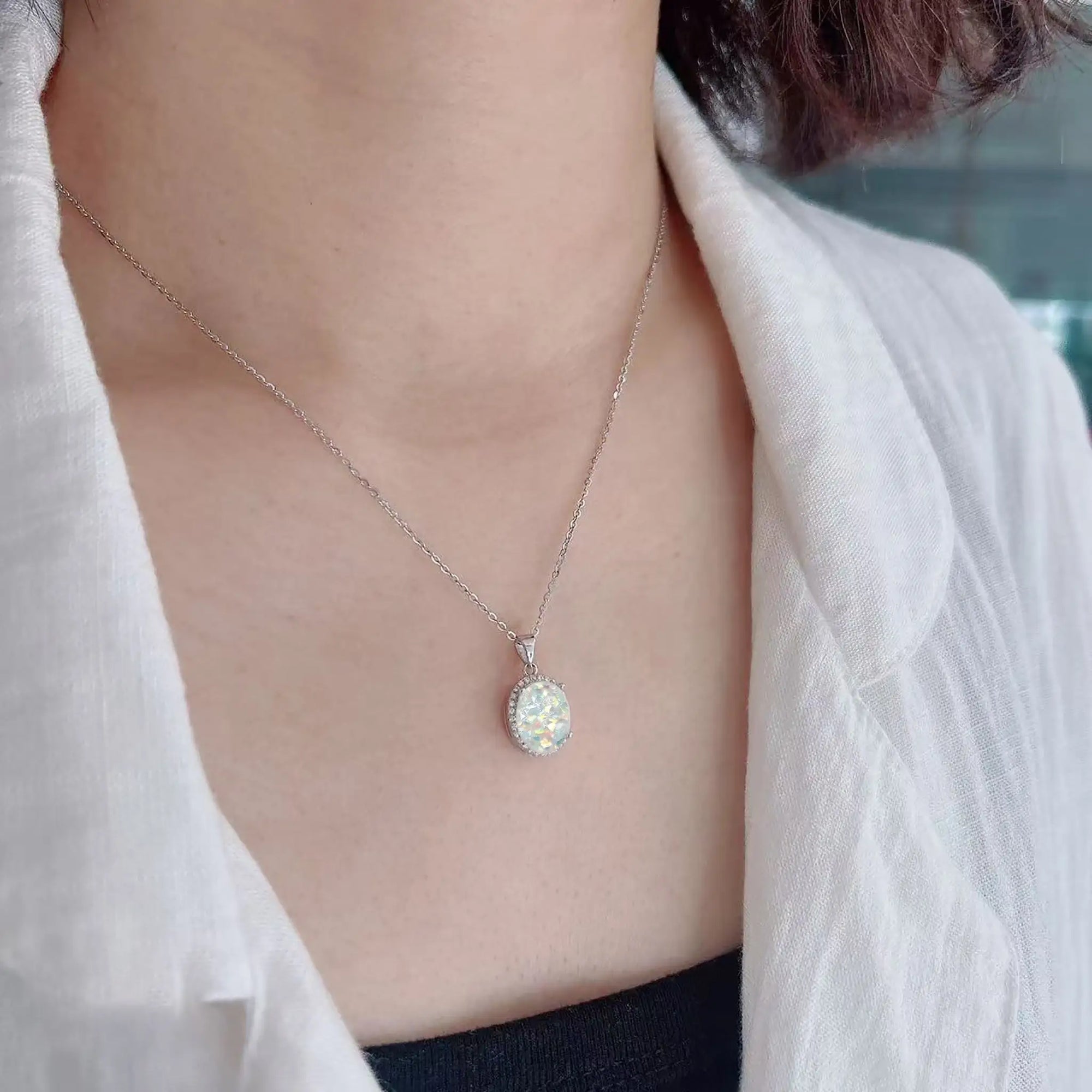 Handcrafted Oval Ashes Necklace for Lasting Memories