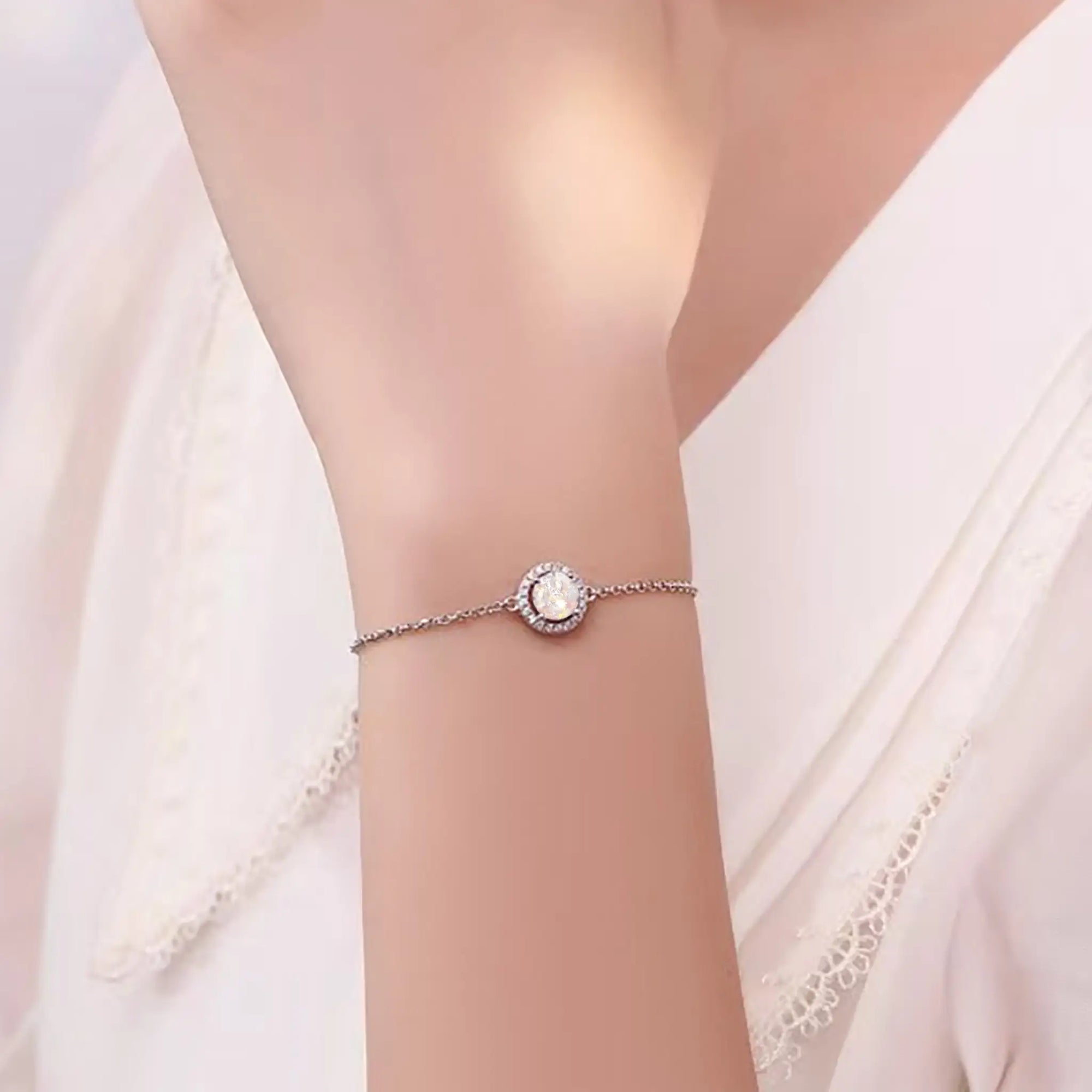 Eternal Glow: Love-Filled Gold Ashes Bracelet