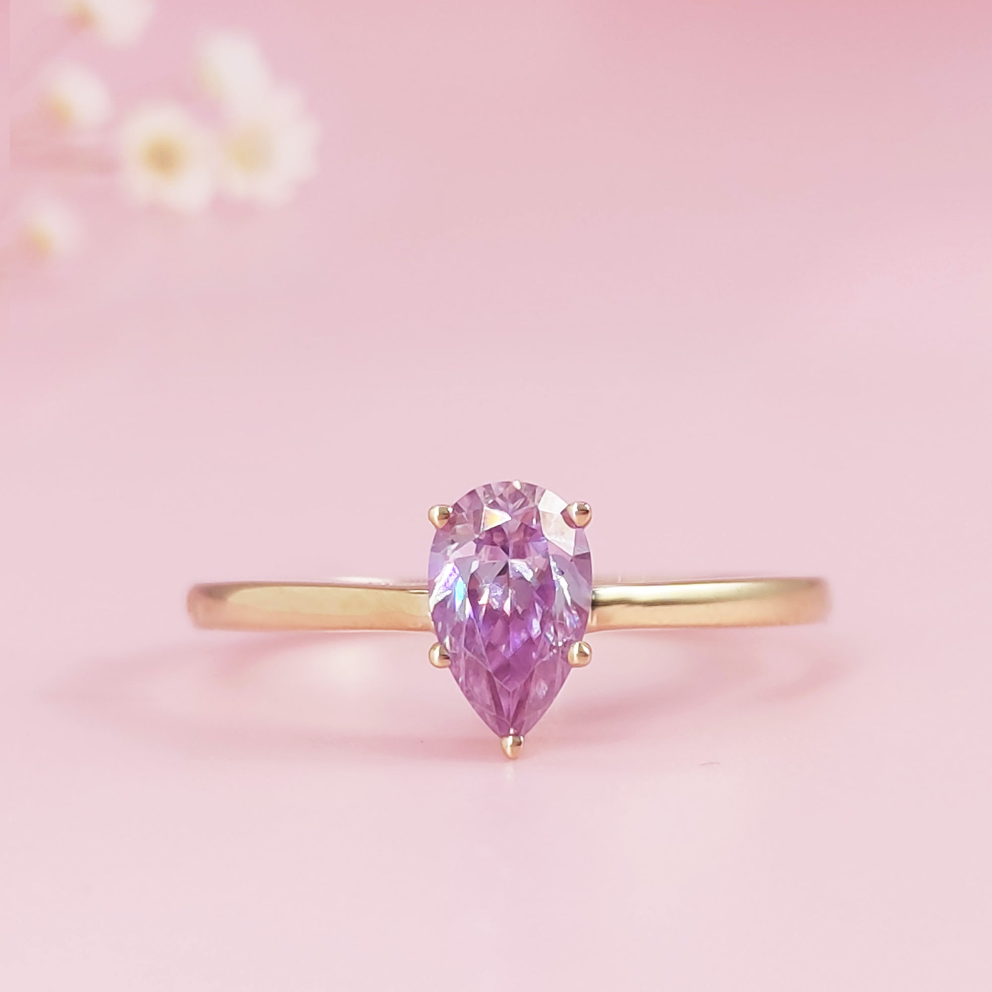 Luminous Lily Ashes Ring: Thoughtful Gift for Loved Ones