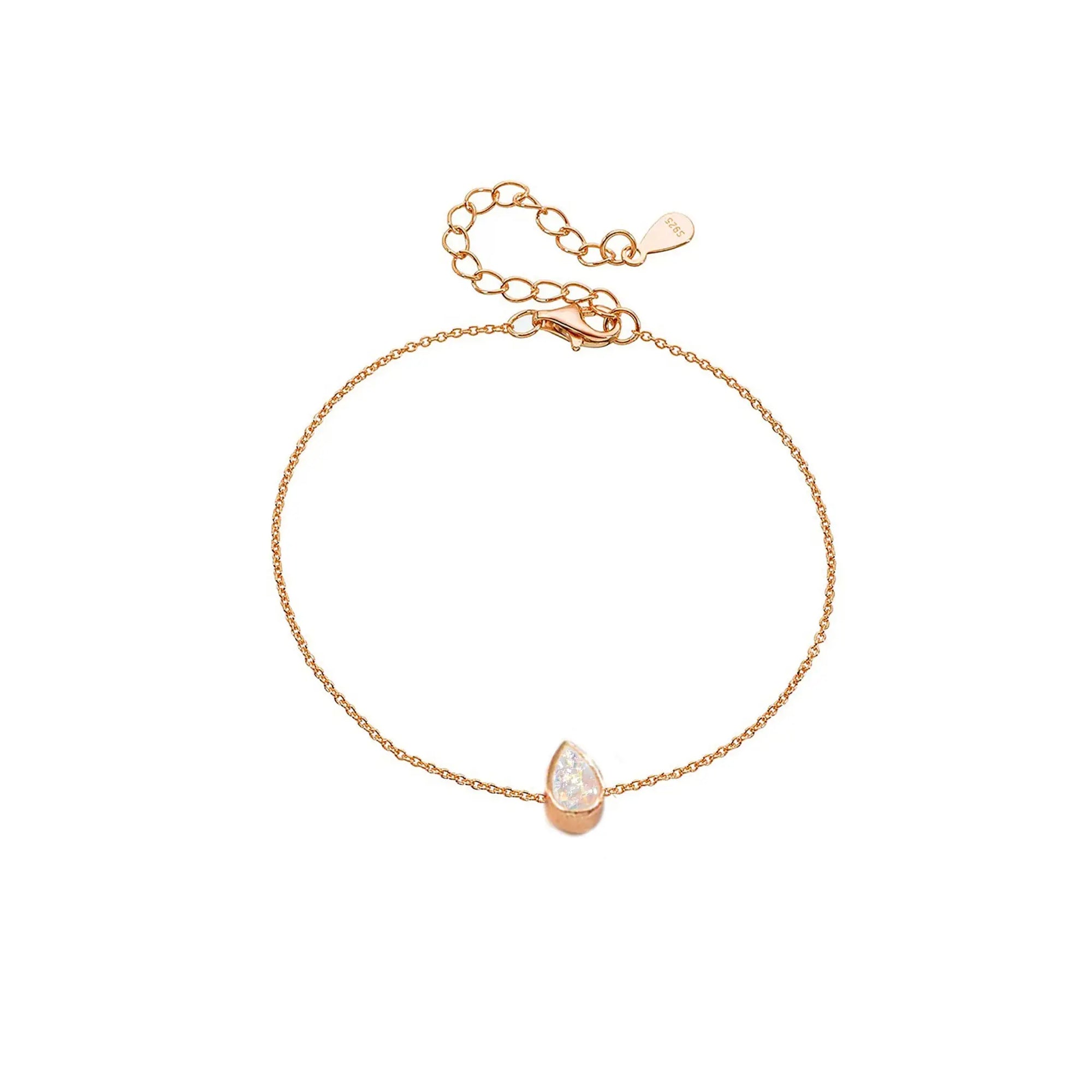 Soft Glow Gold Bracelet: A Symbol of Eternal Love