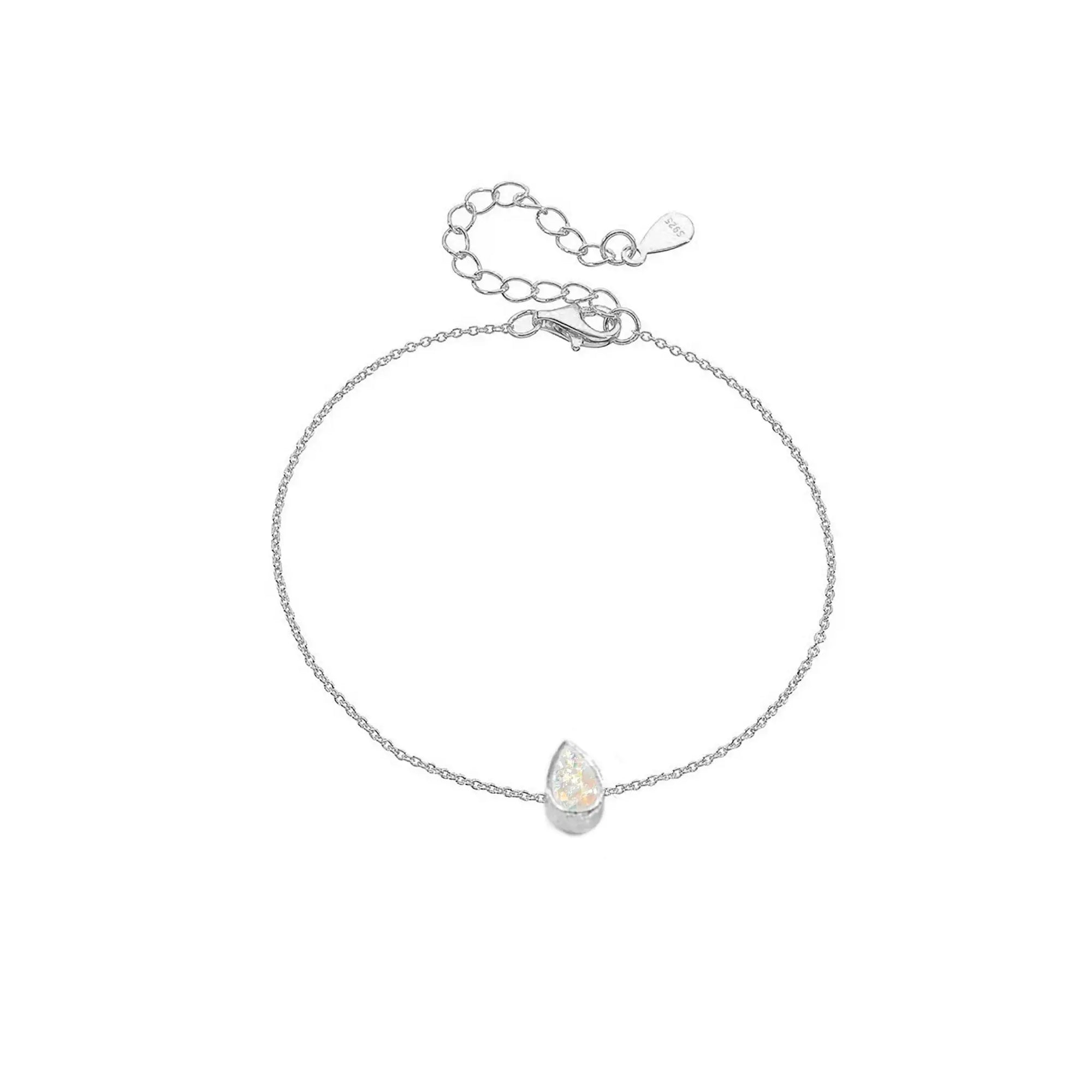 Soft Glow Gold Bracelet: A Symbol of Eternal Love