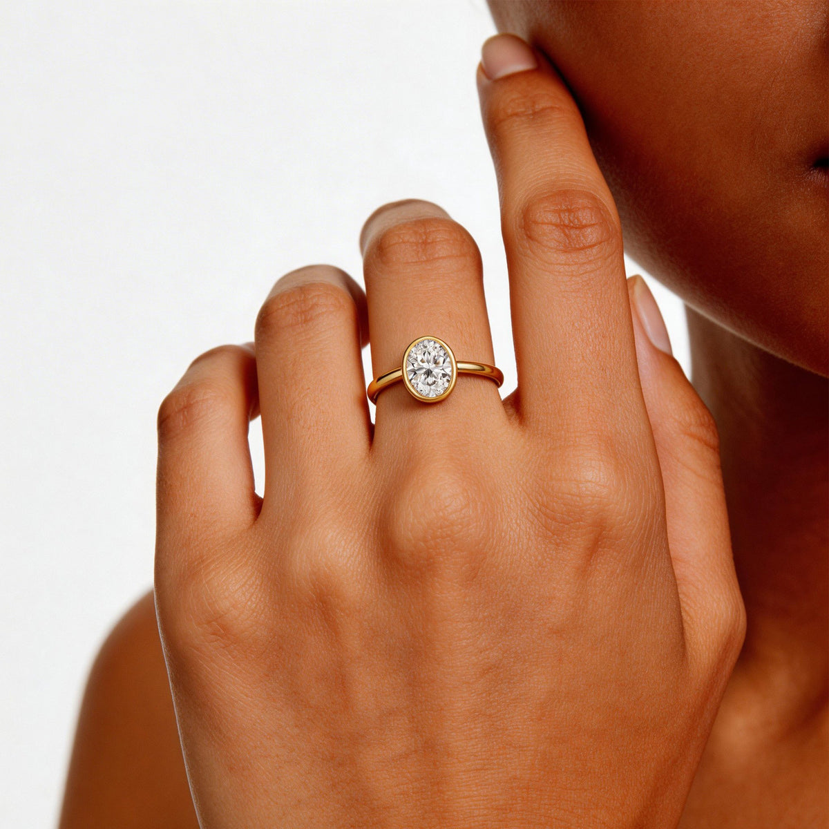 Trésor Éternel : Bague cinéraire en moissanite taille radiant