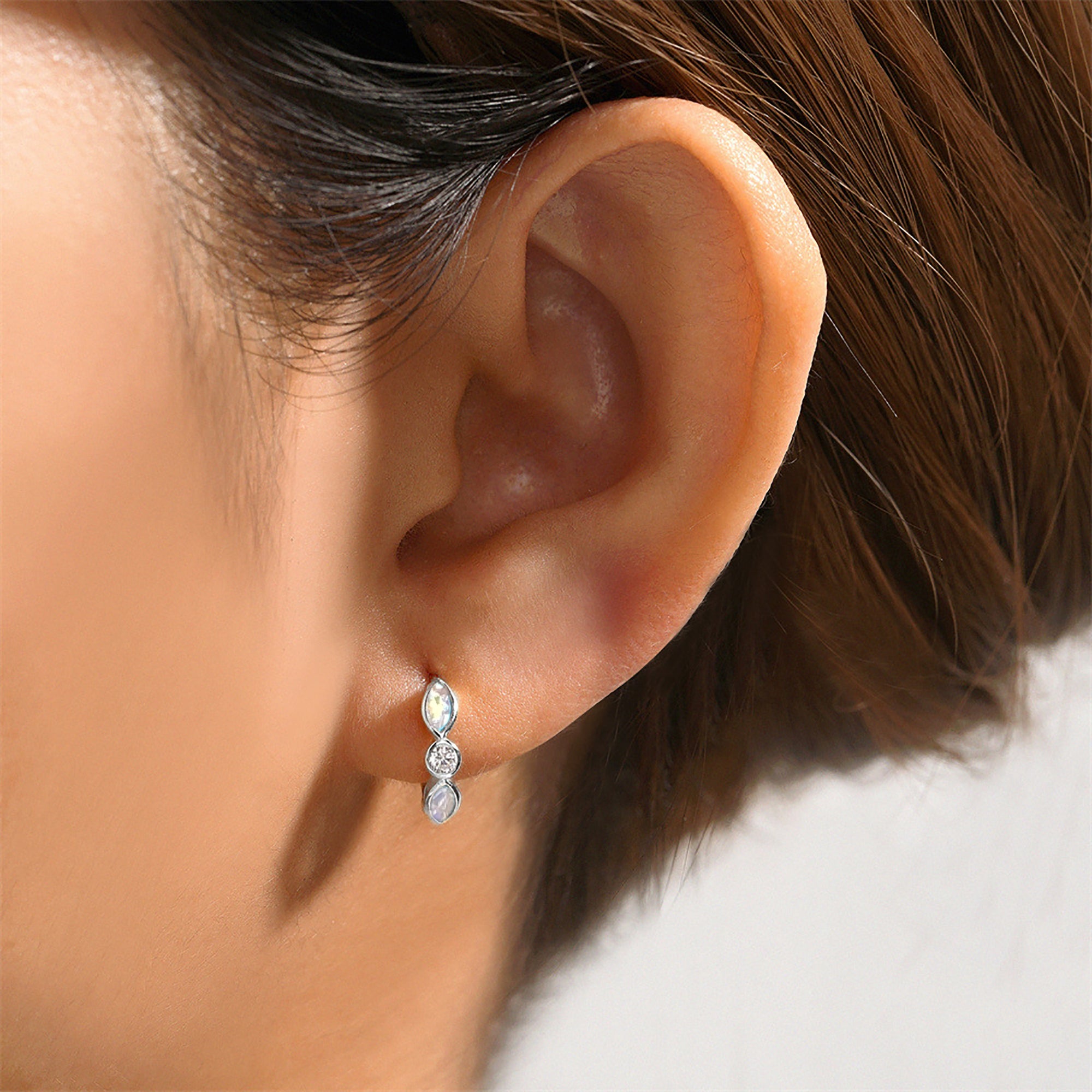 Graceful Petal   : Ashes Earrings