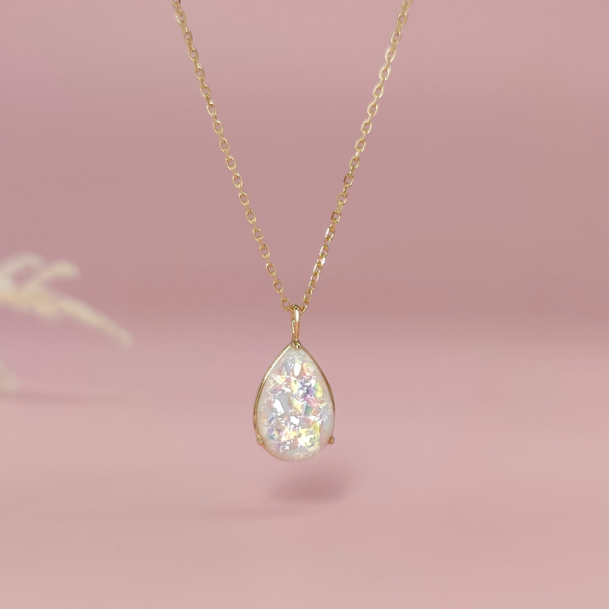 Glisten Drop: Teardrop Ashes Gold Necklace