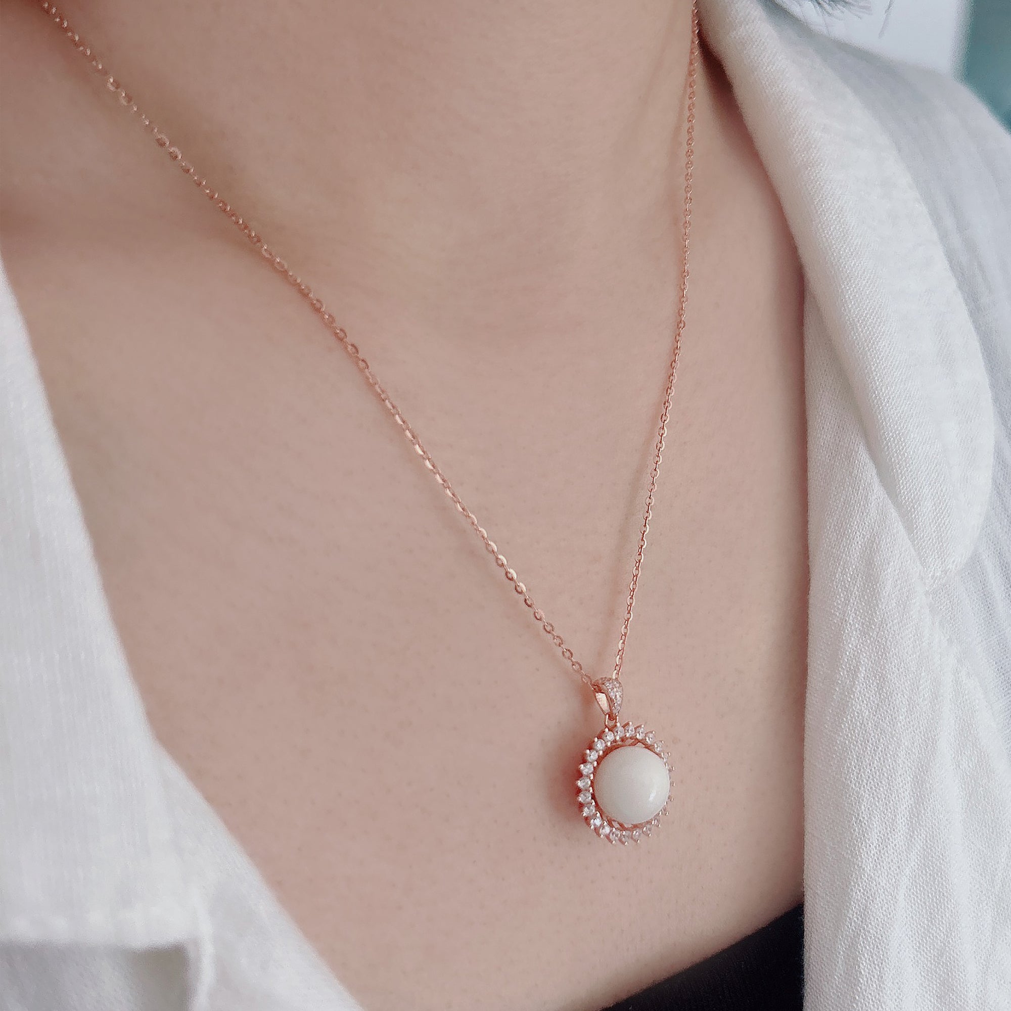 Pearlescent Moments: Breastmilk Necklace