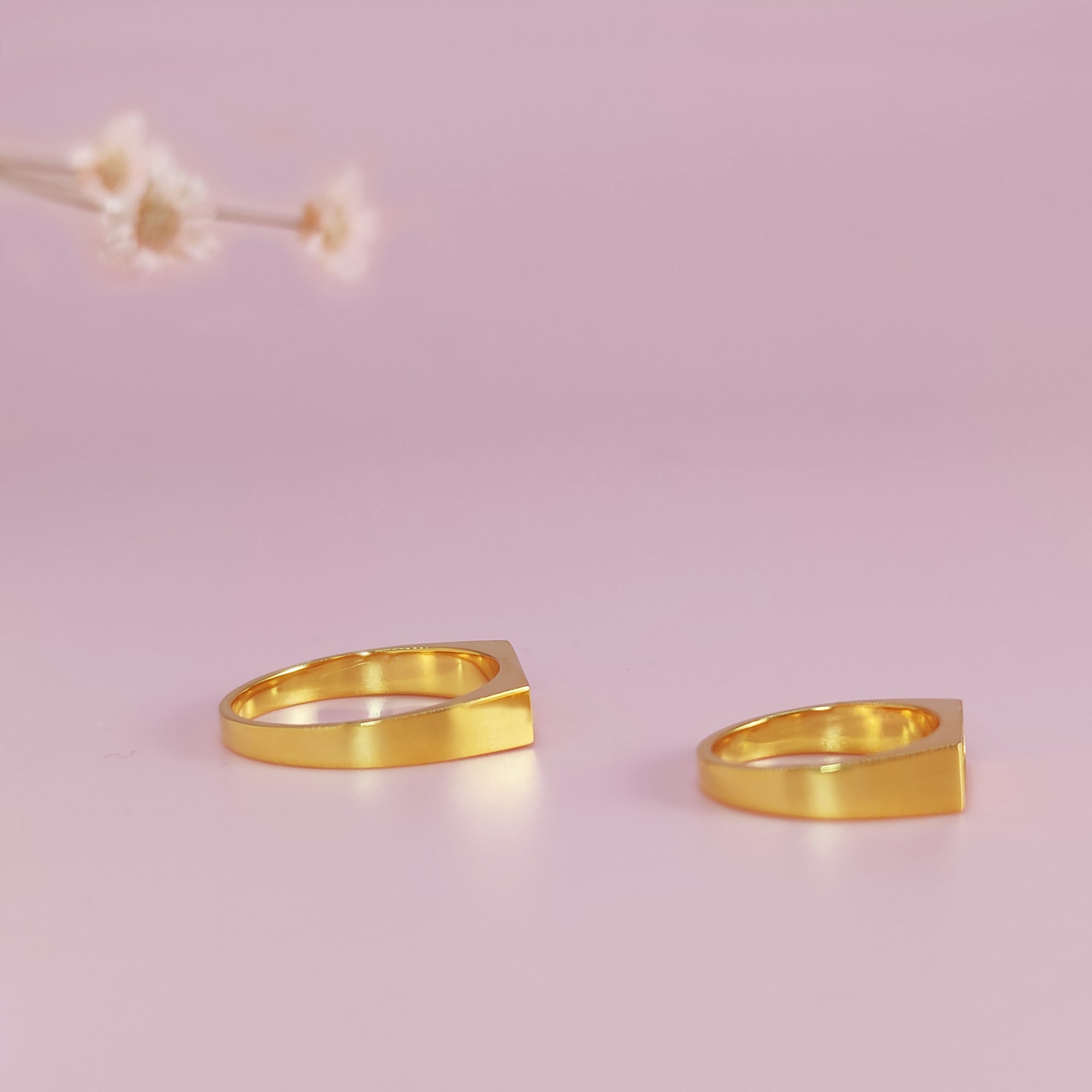 Radiant Horizon: Ashes Ring for Men