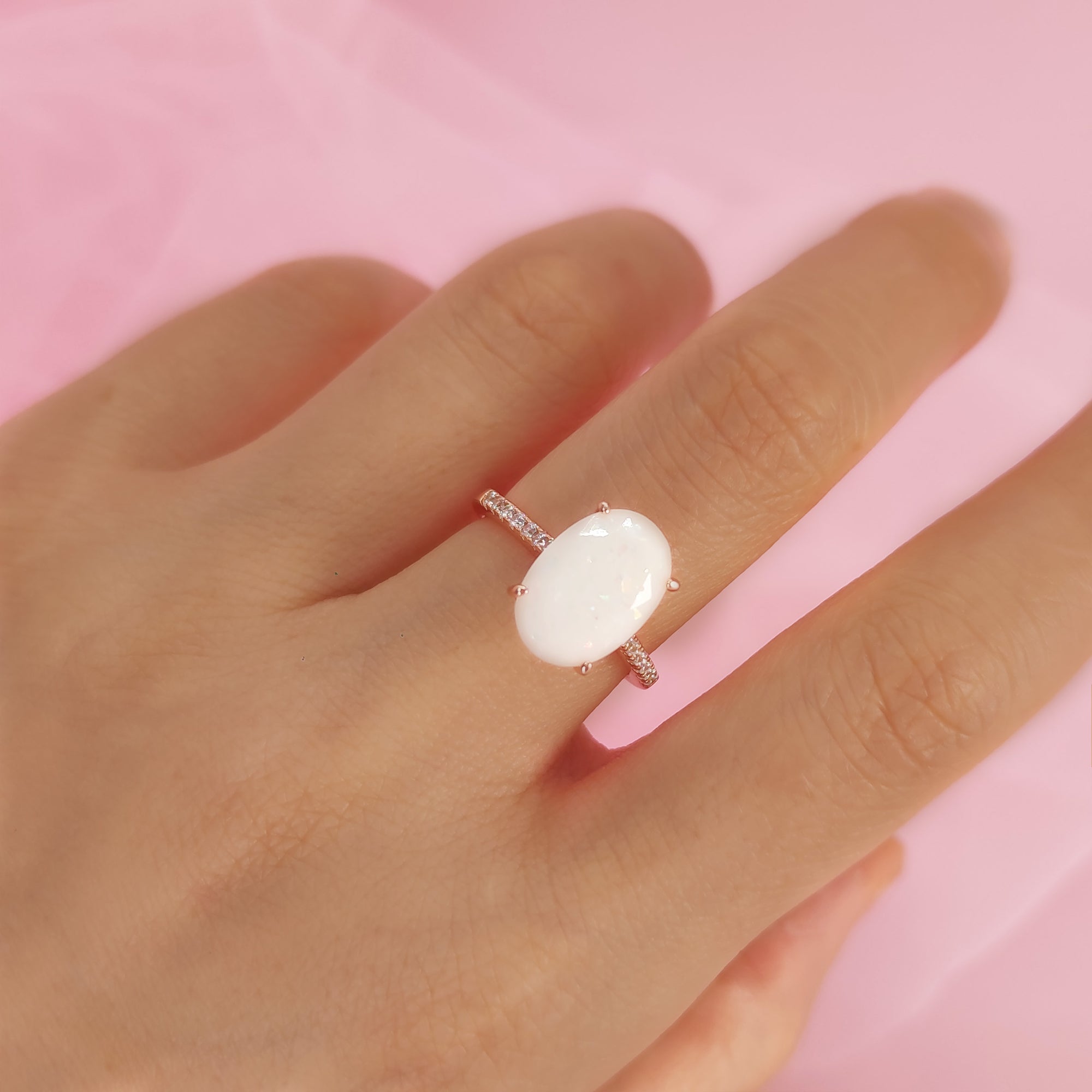 Oval Serenity: Muttermilchring
