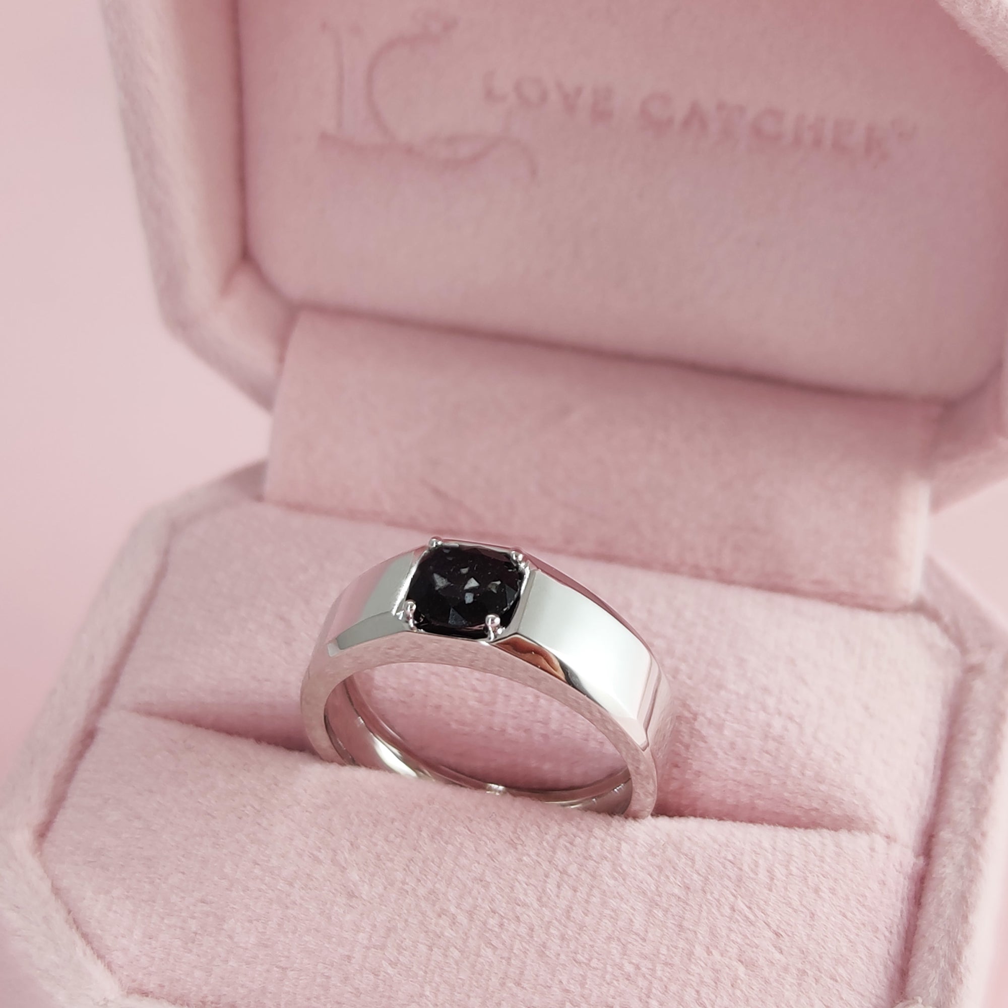 Treasured Echo: Men's Ashes Ring