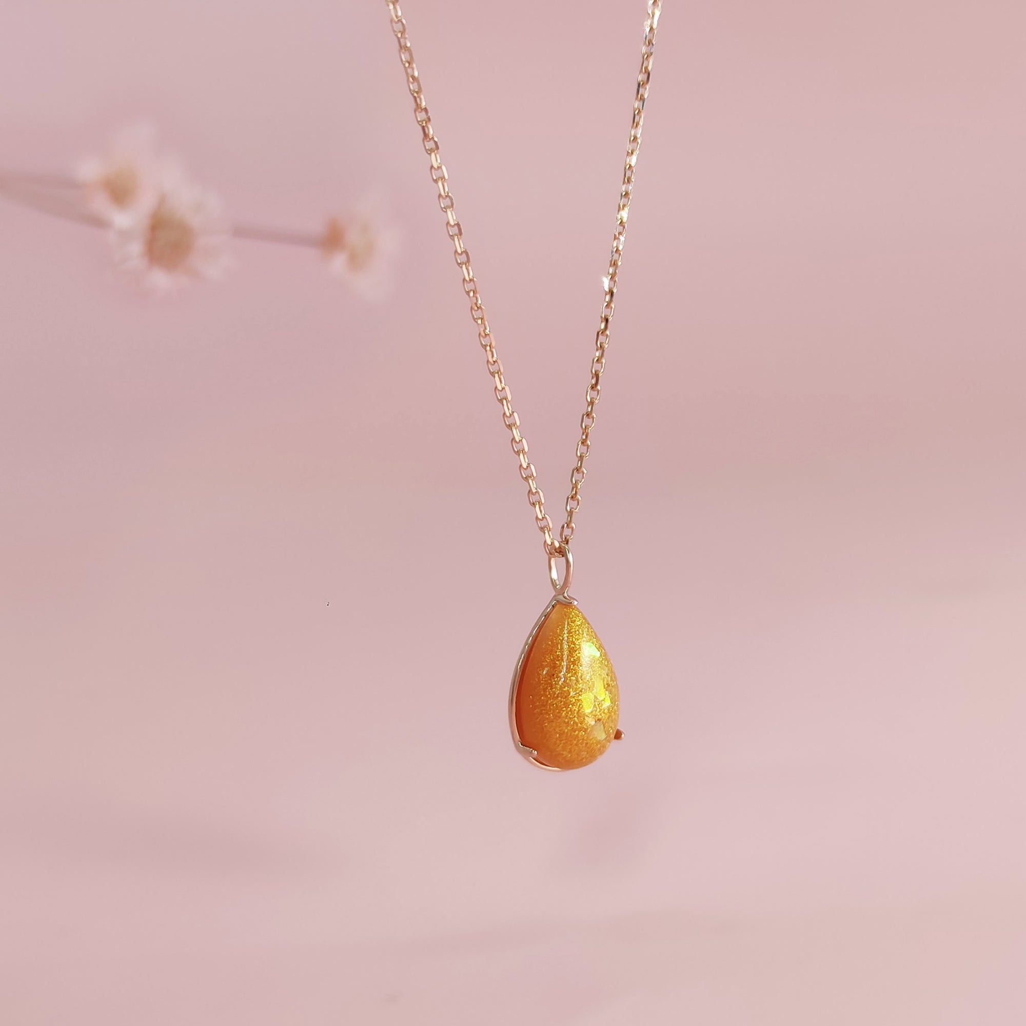 Glisten Drop: Teardrop Ashes Gold Necklace