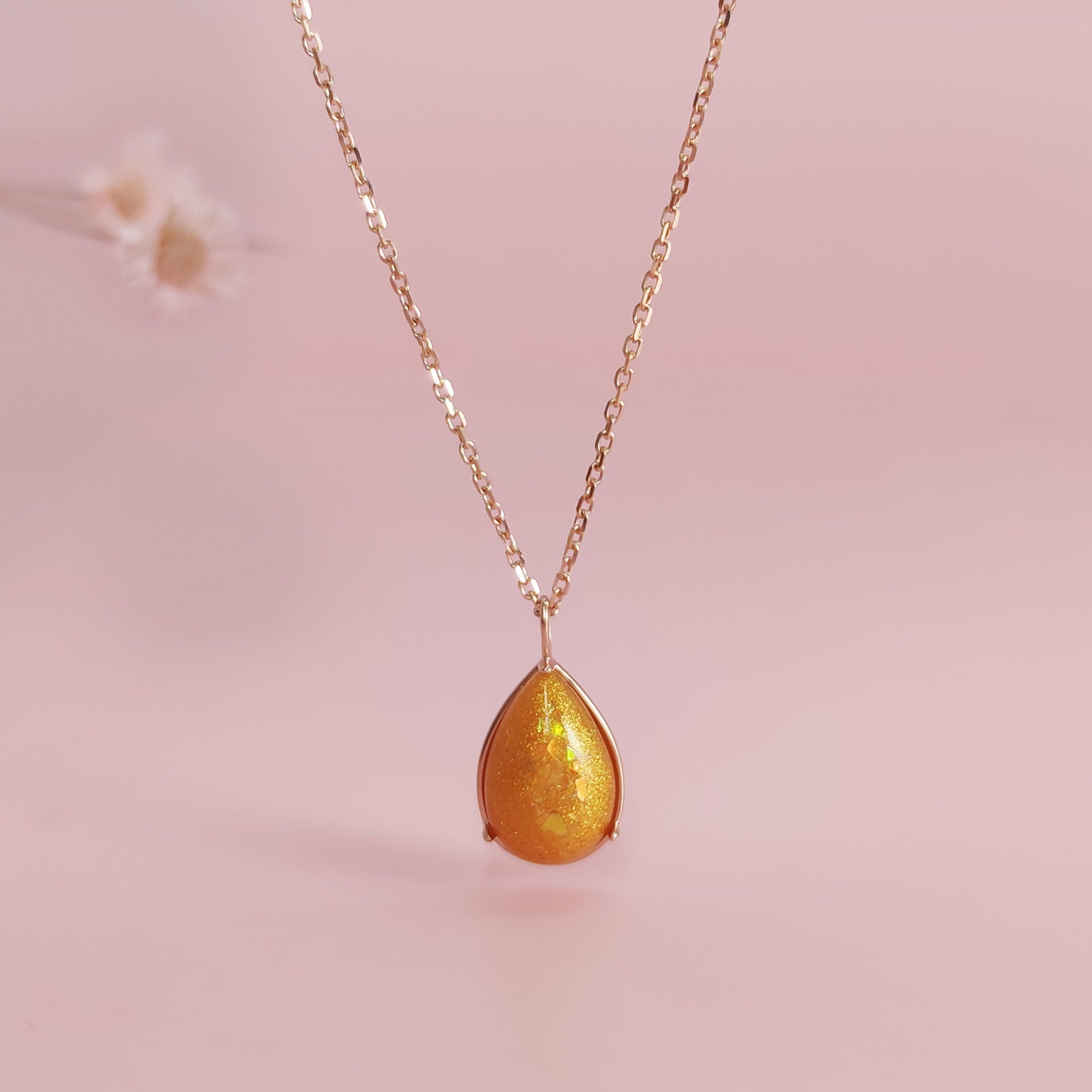 Glisten Drop: Teardrop Ashes Gold Necklace