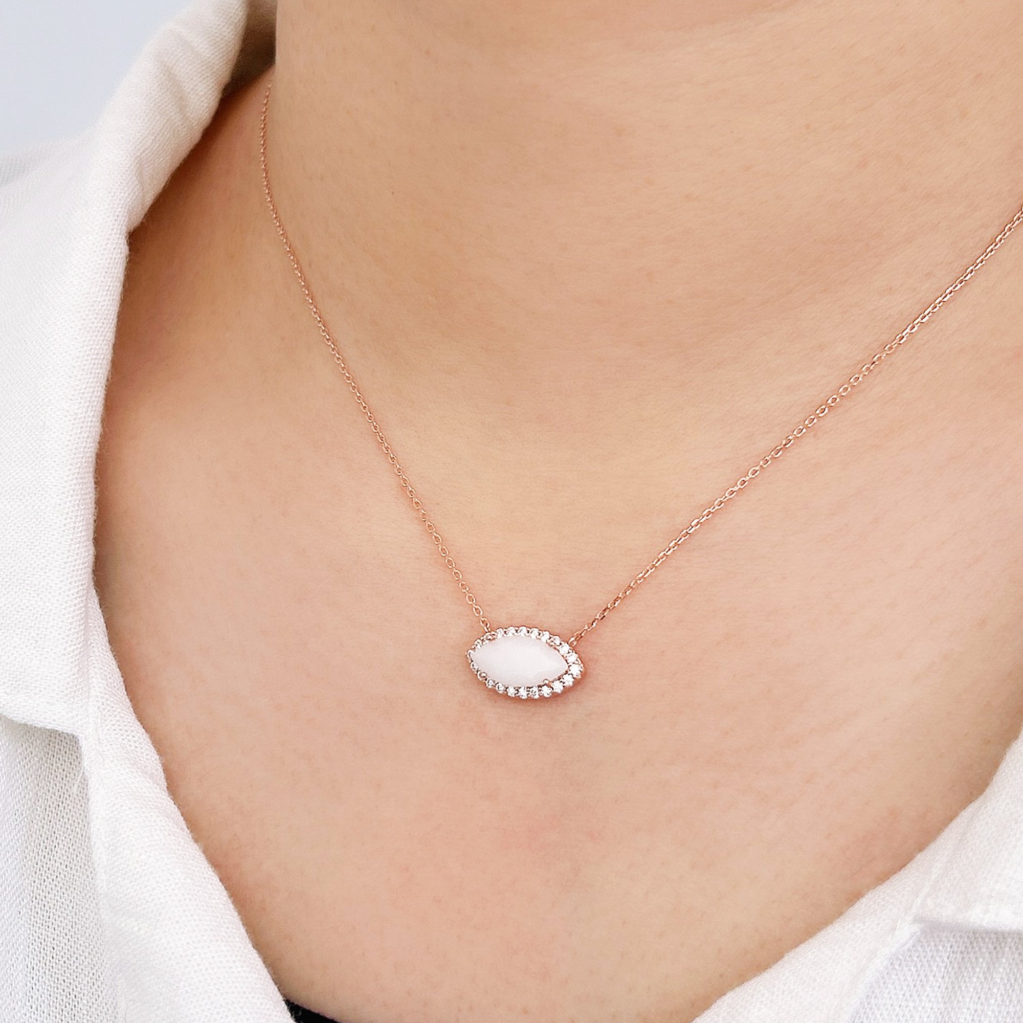 Pflegende Bindung: Muttermilch-Halskette