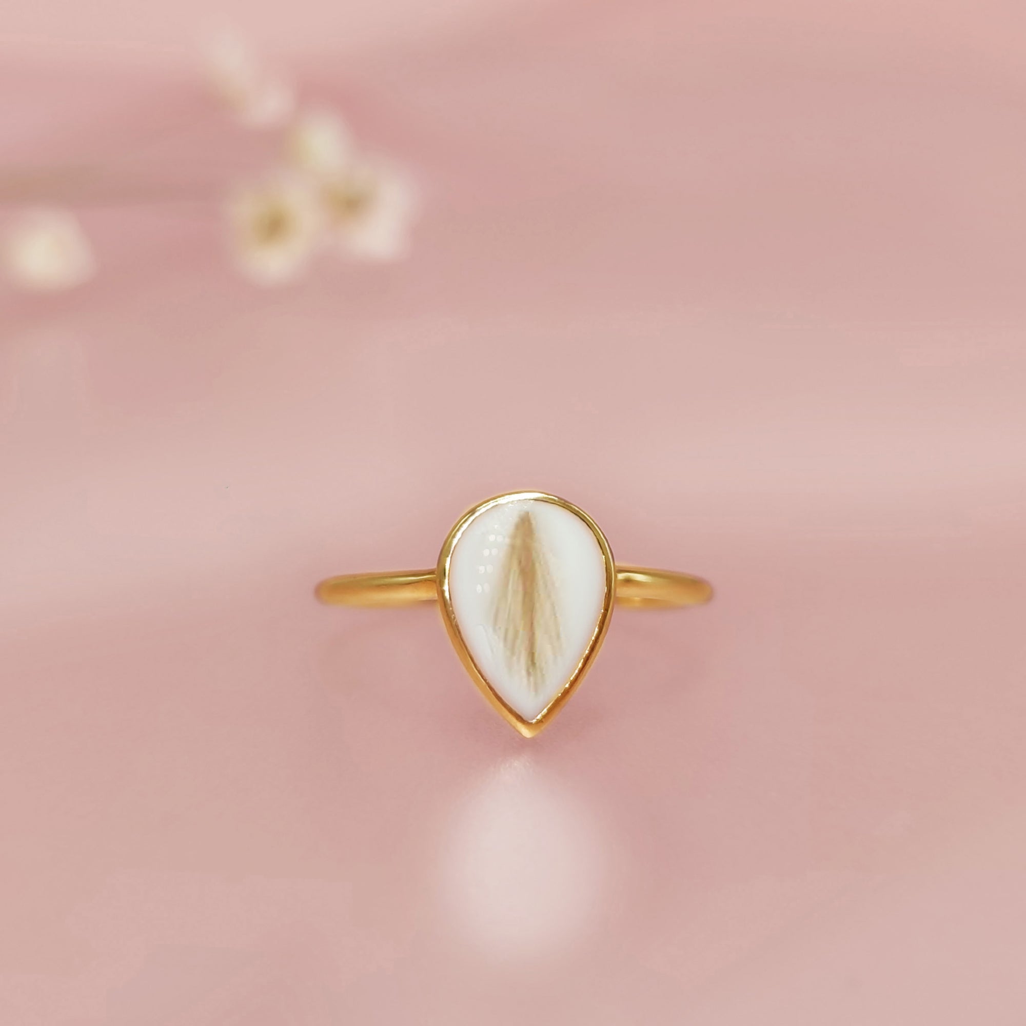 Classic Teardrop Pet Hair/Fur Gold Ring