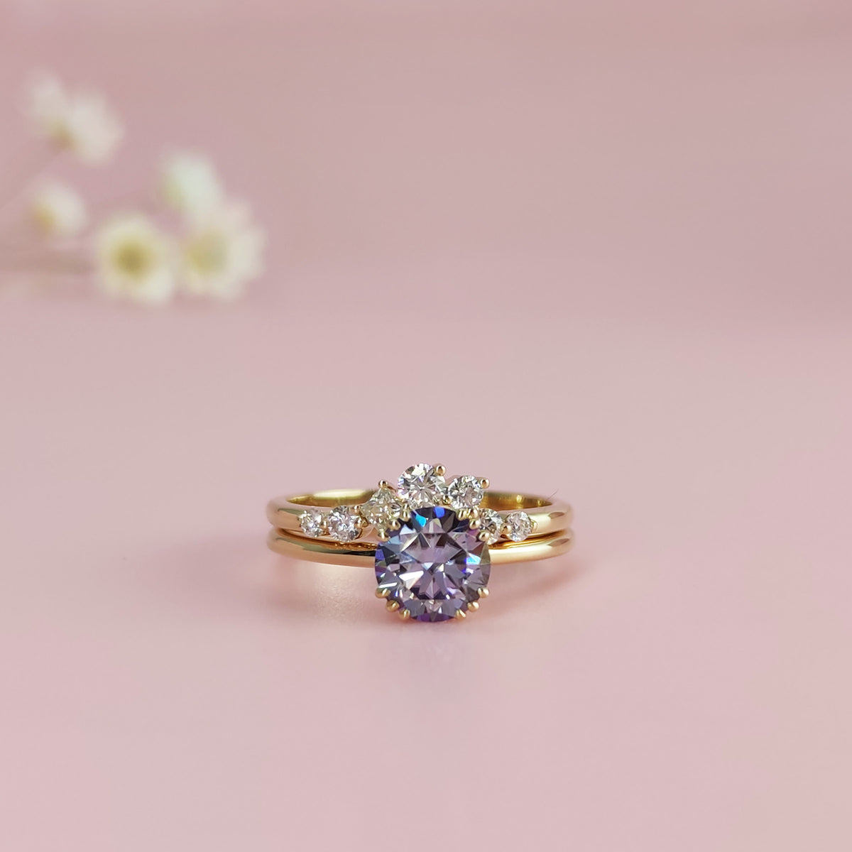 Fountain Spark : Ensemble de bagues pour cendres avec moissanite taille ronde