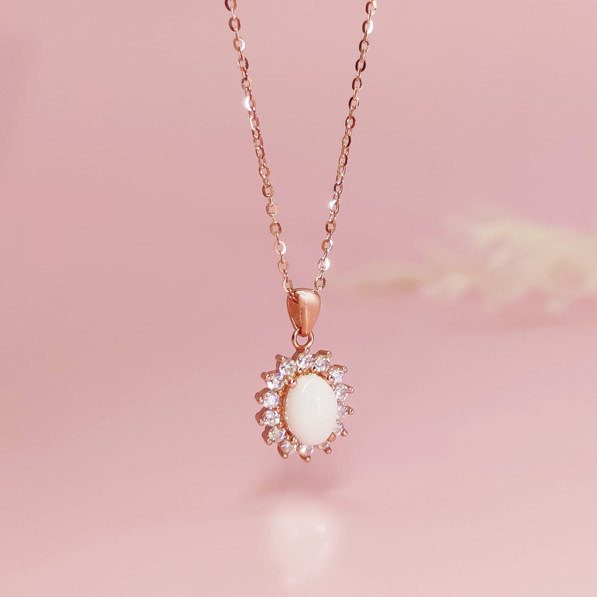 MilkTreasures: Starburst Oval Breastmilk Gold Necklace