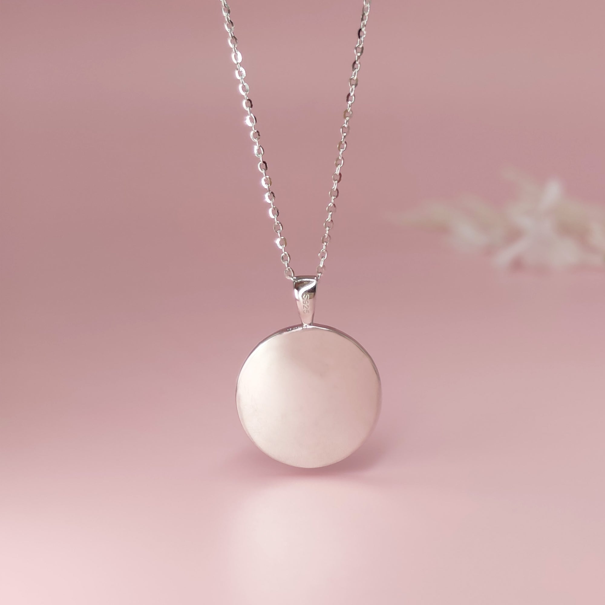 LifeTree: Round Breastmilk &amp; Baby Hair Gold Necklace