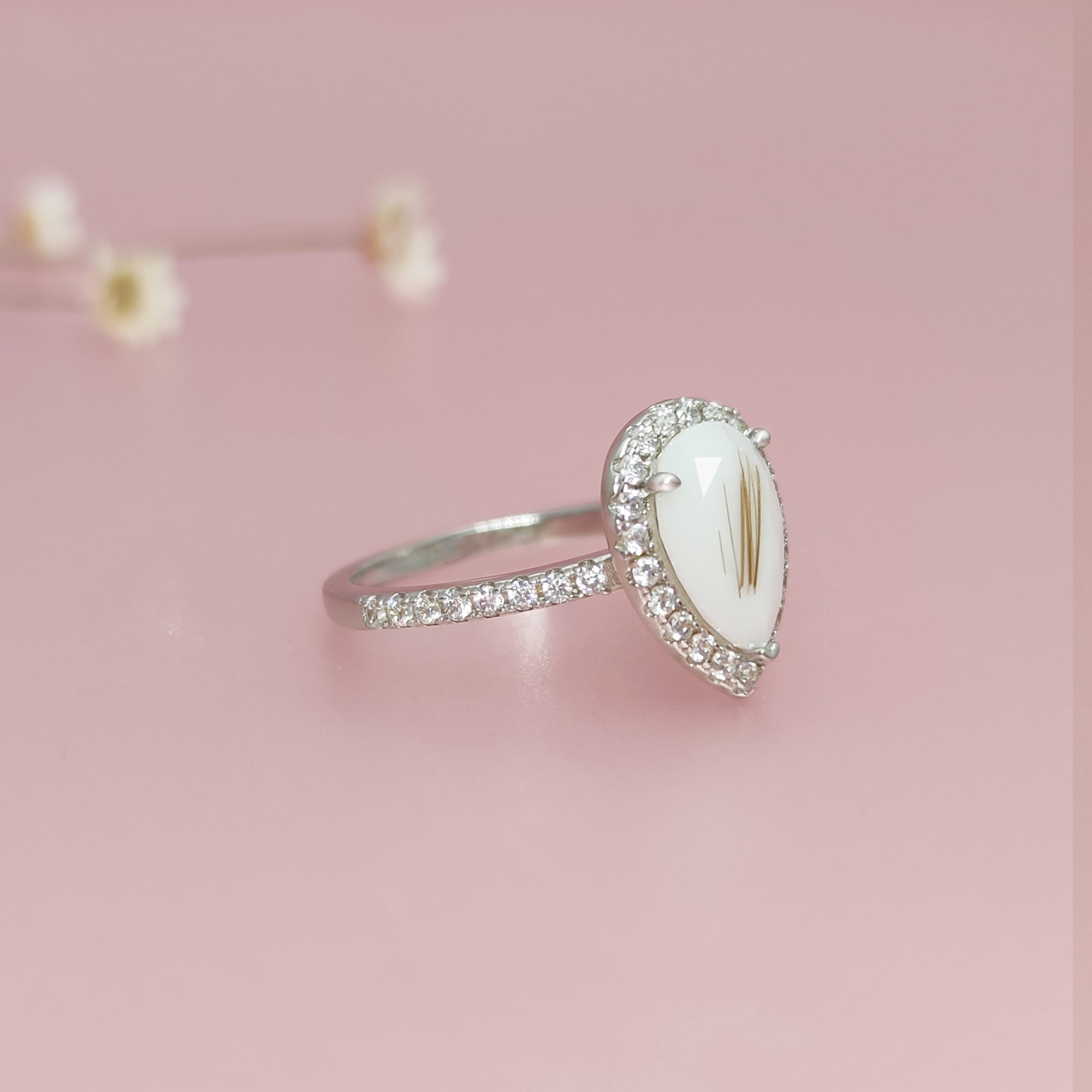 NurtureDrop: Teardrop Breastmilk &amp; Baby Hair Halo Solid Gold Ring