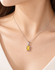 Evermore: Collana con ceneri di moissanite a taglio a pera