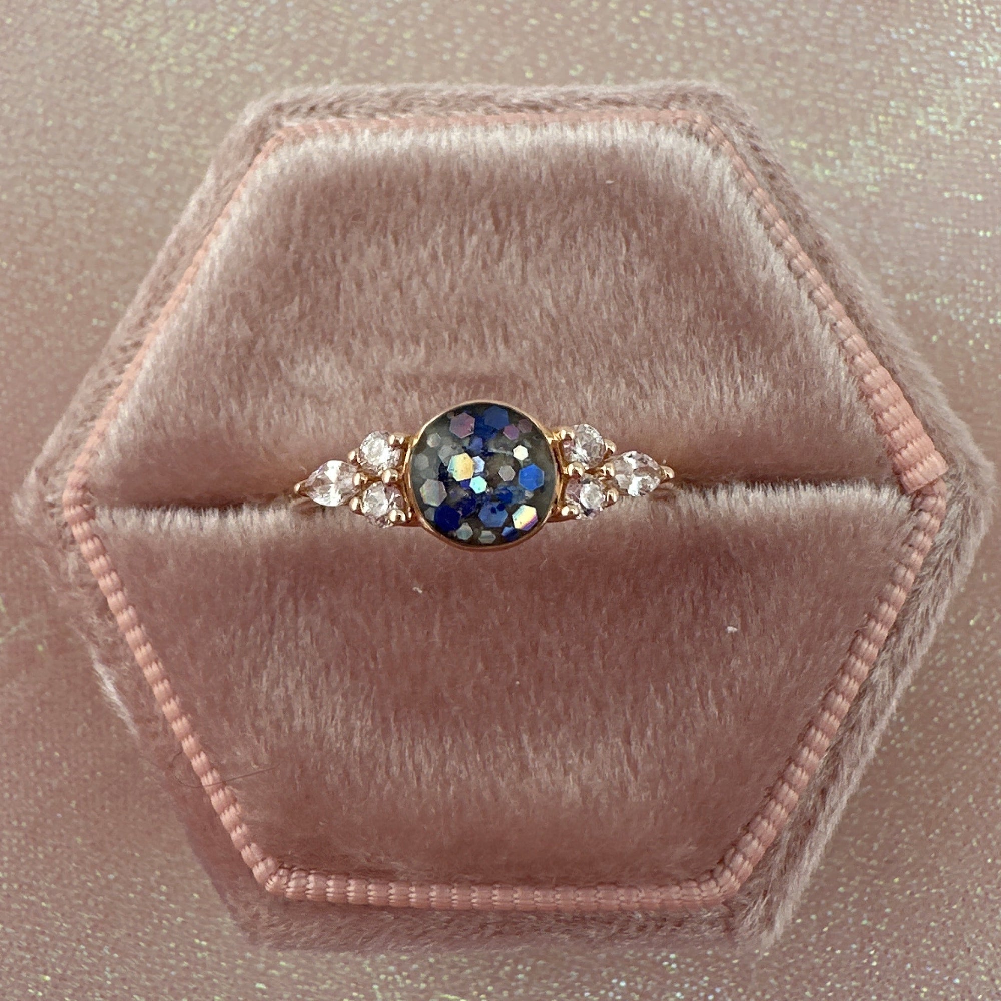 LactaGems: Ashes Solid Gold Round Ring