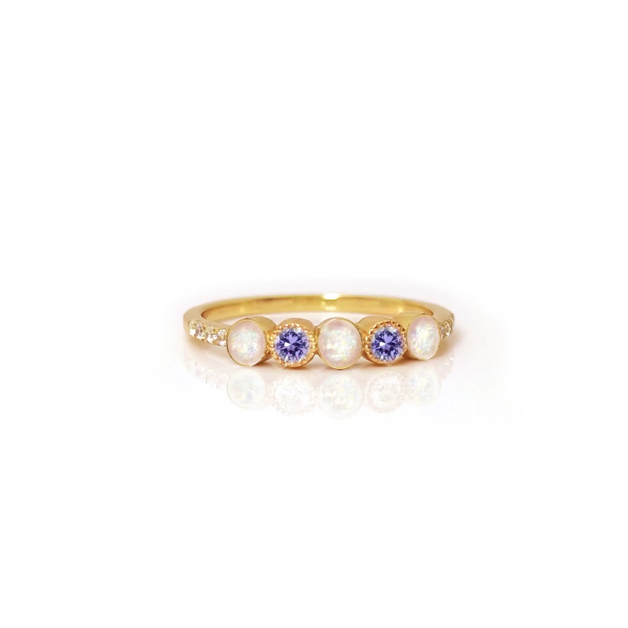 Handcrafted Birthstone Ashes Ring for Lasting Memories