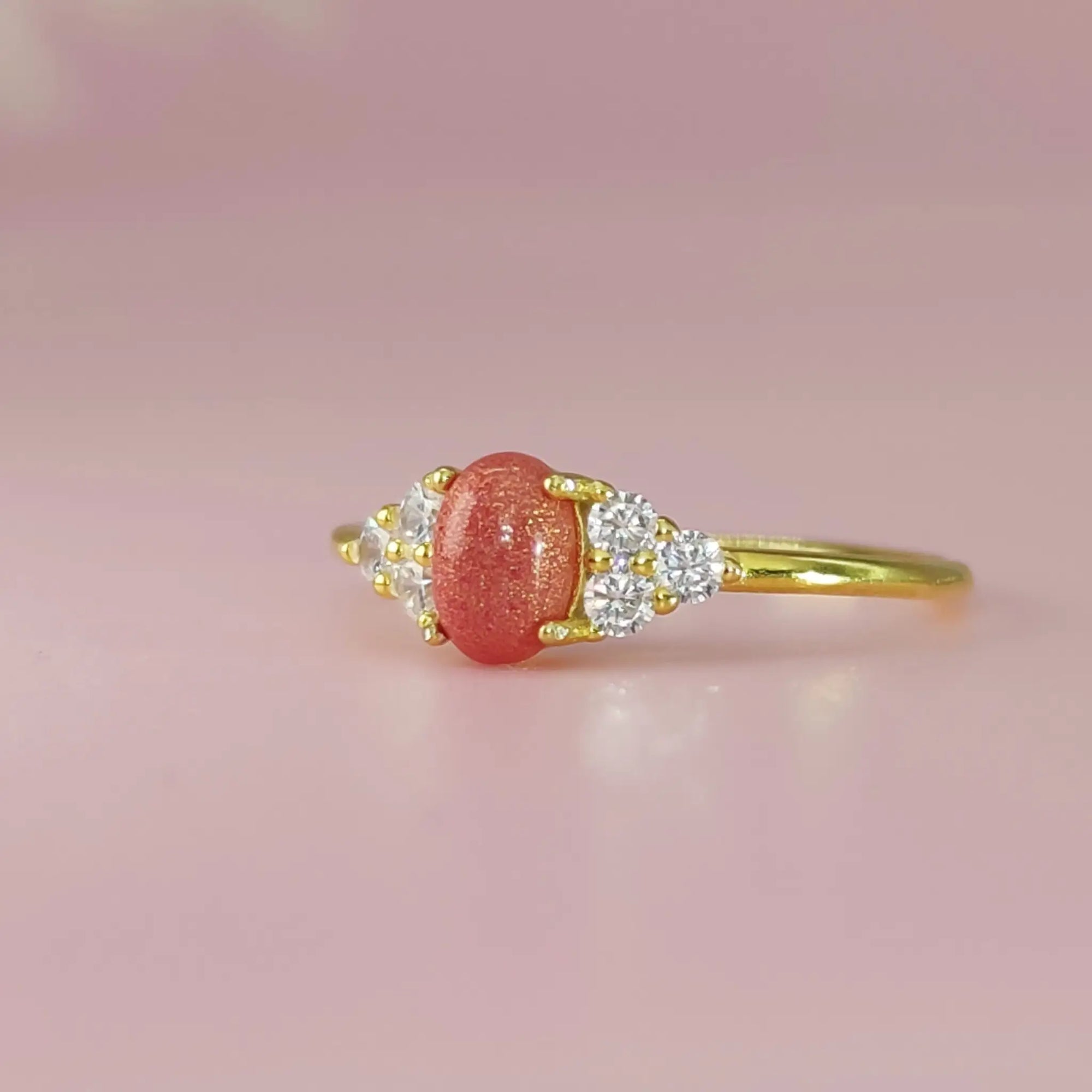 Cherished Essence Ashes Ring - Thoughtful Gift Idea