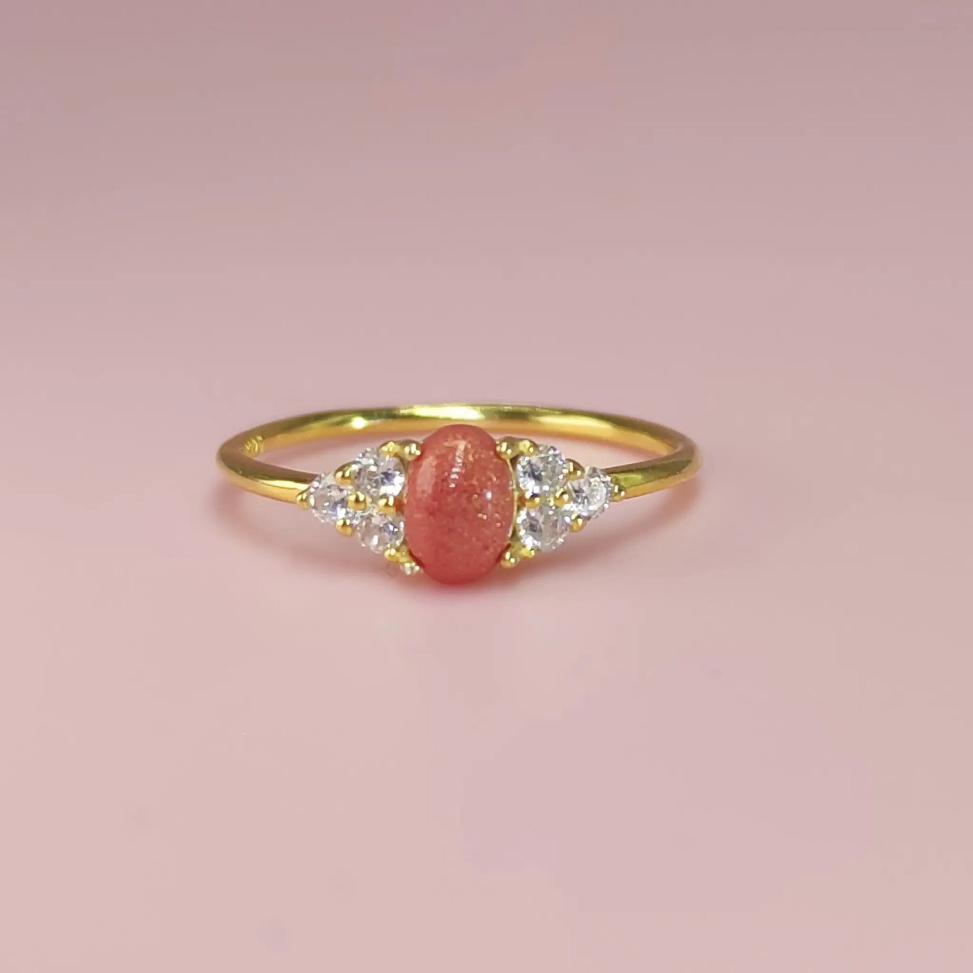 Cherished Essence Ashes Ring - Thoughtful Gift Idea