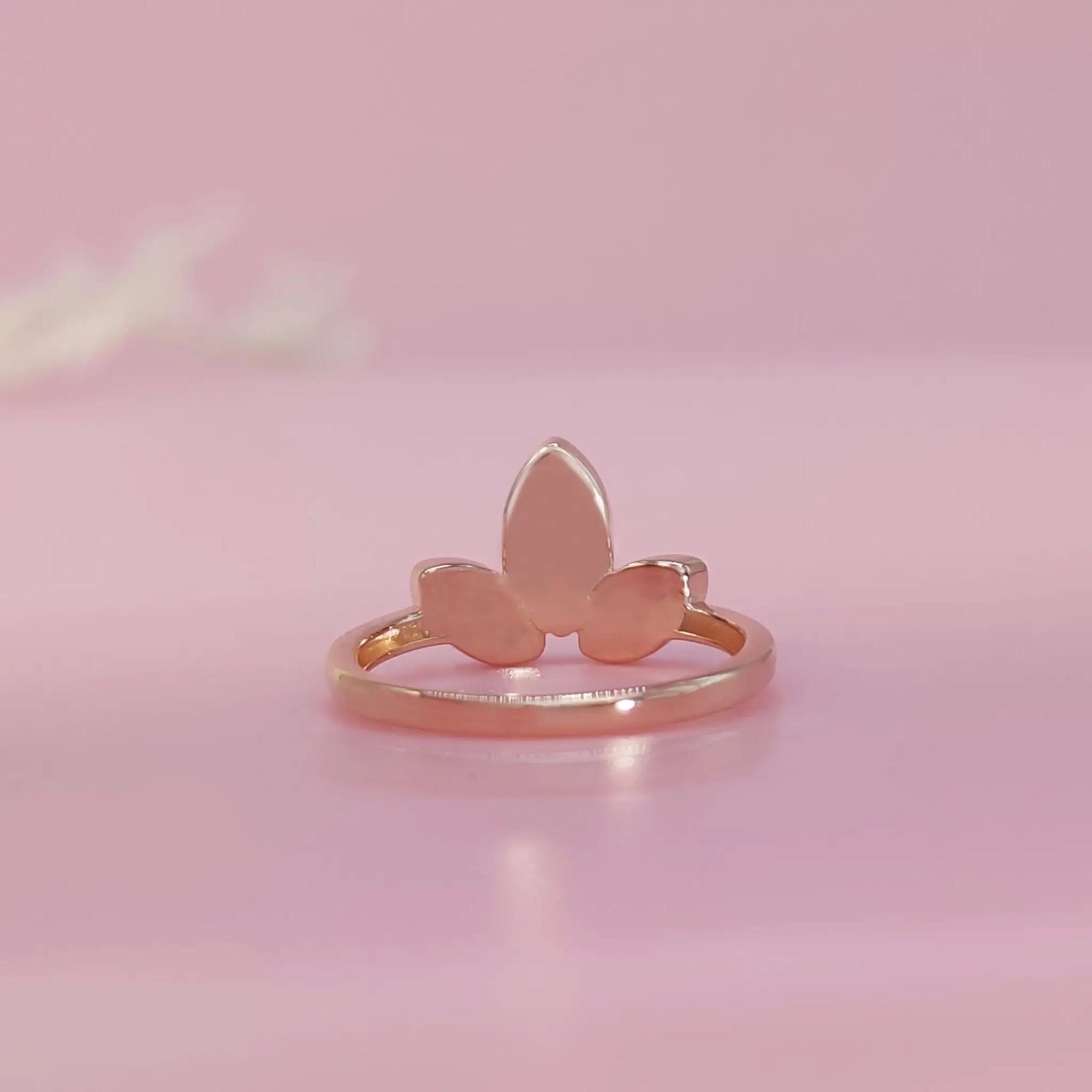 Cloverleaf Ashes Ring - Memorial Jewelry for Loved Ones