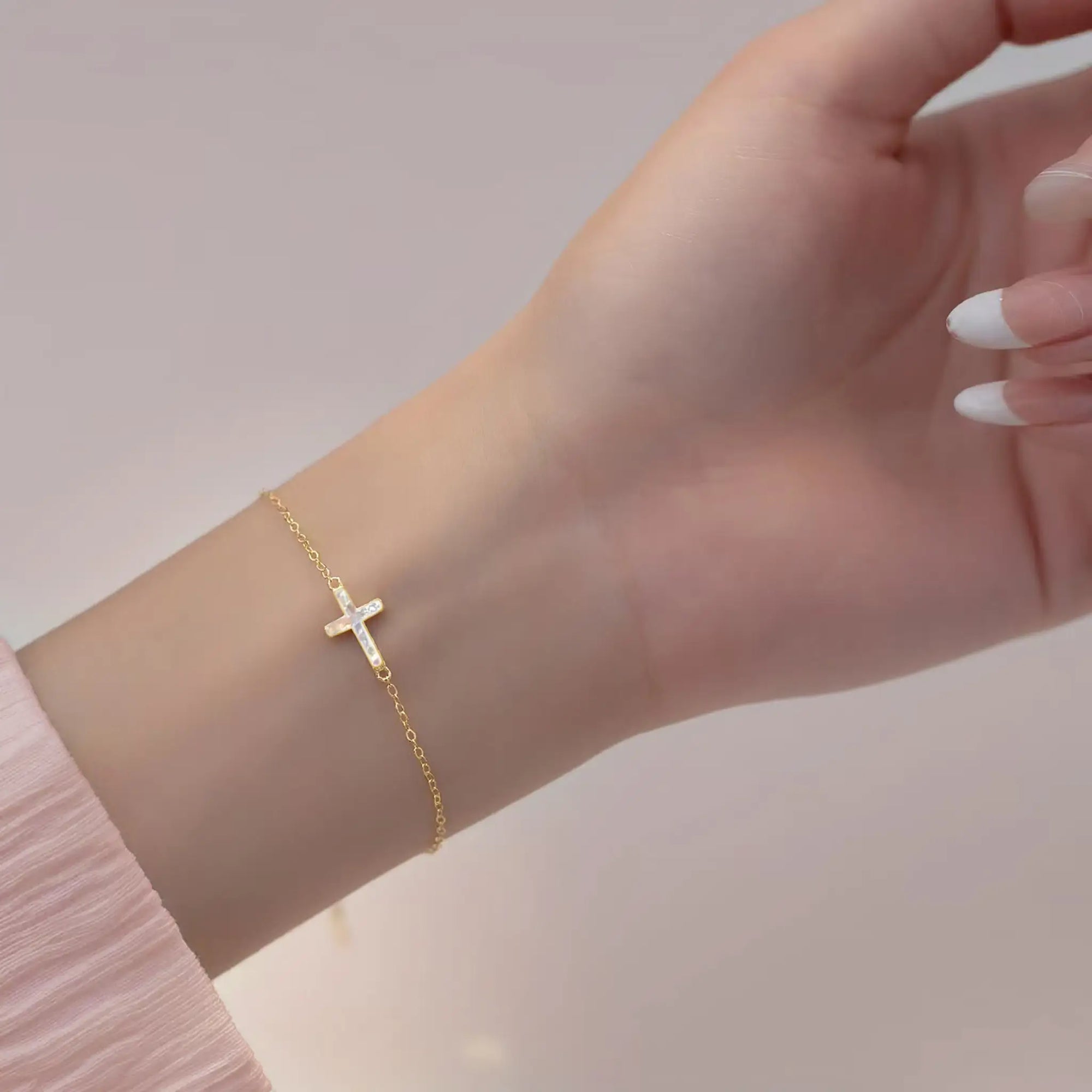 Handcrafted Gold Ashes Bracelet for Lasting Remembrance