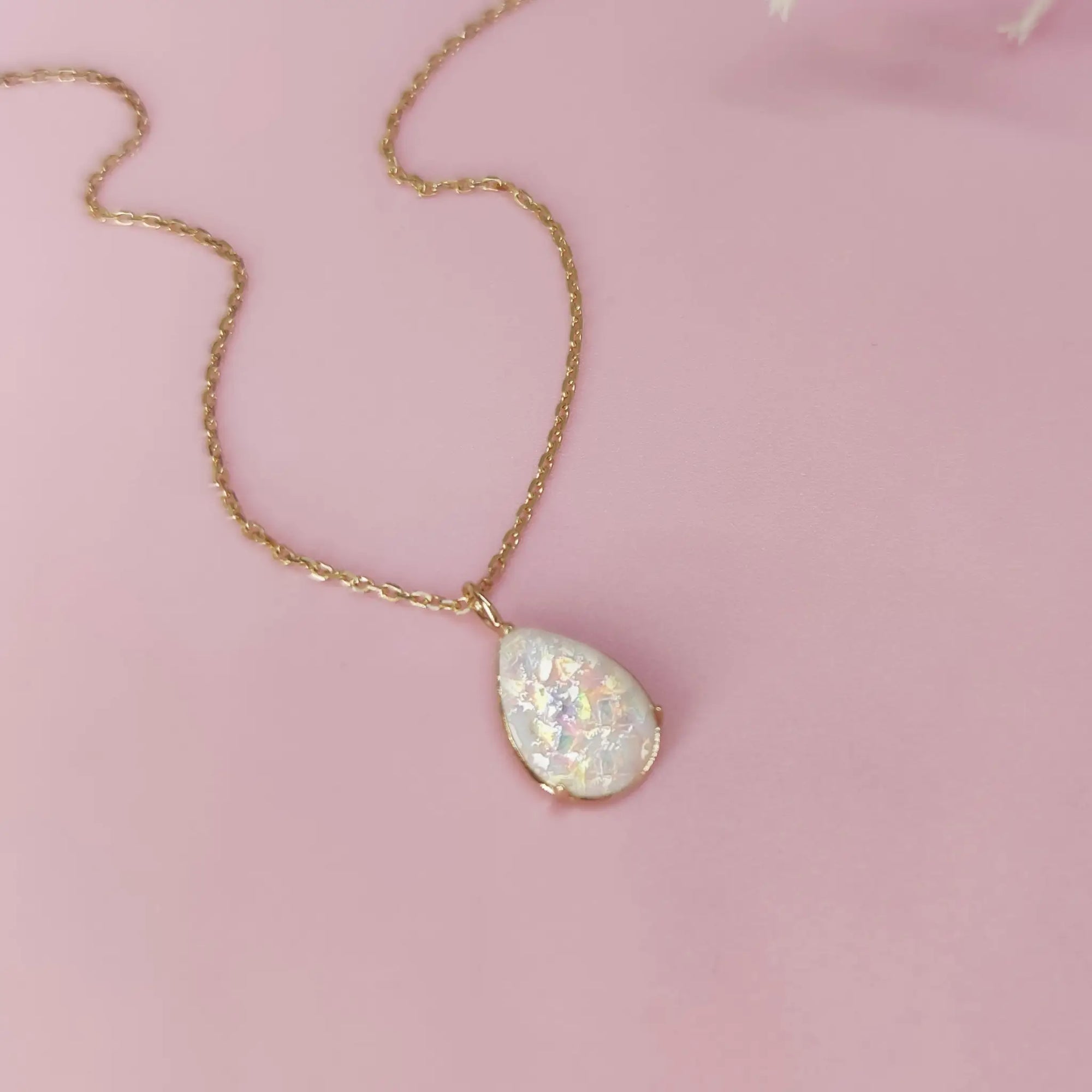 Glisten Drop: Gold Teardrop Memorial Ashes Necklace